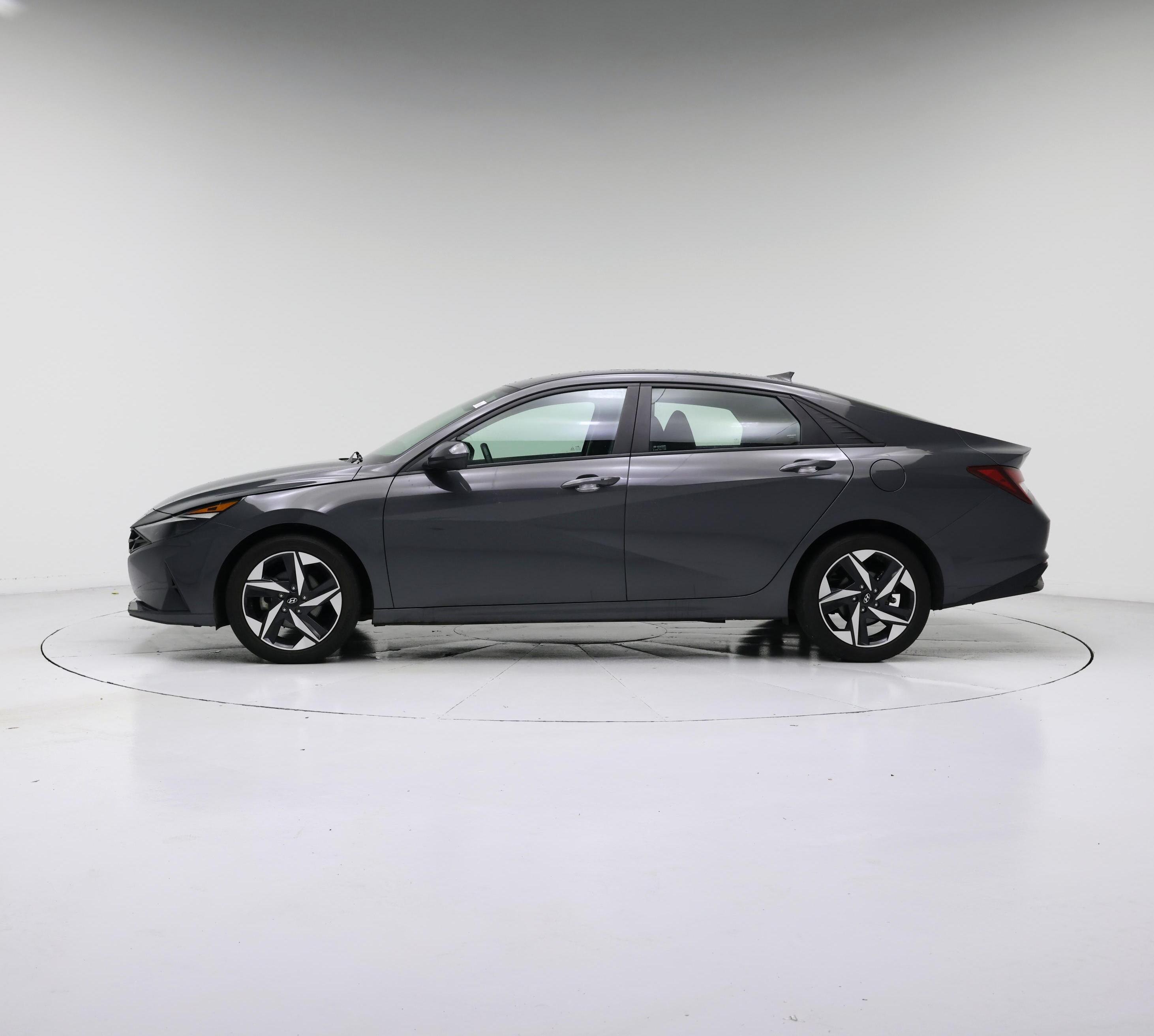 Thumbnail: 2023 Hyundai Elantra - 3