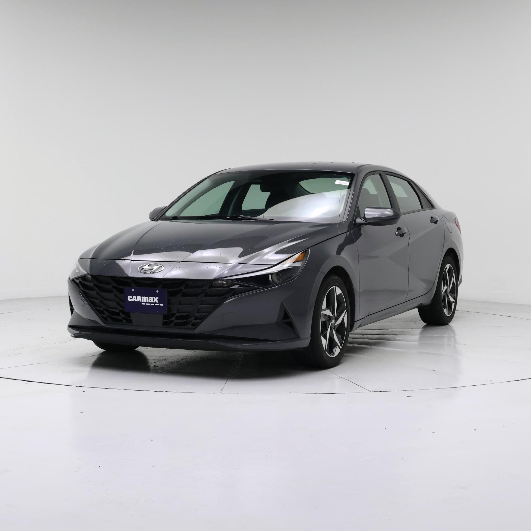 Thumbnail: 2023 Hyundai Elantra - 4