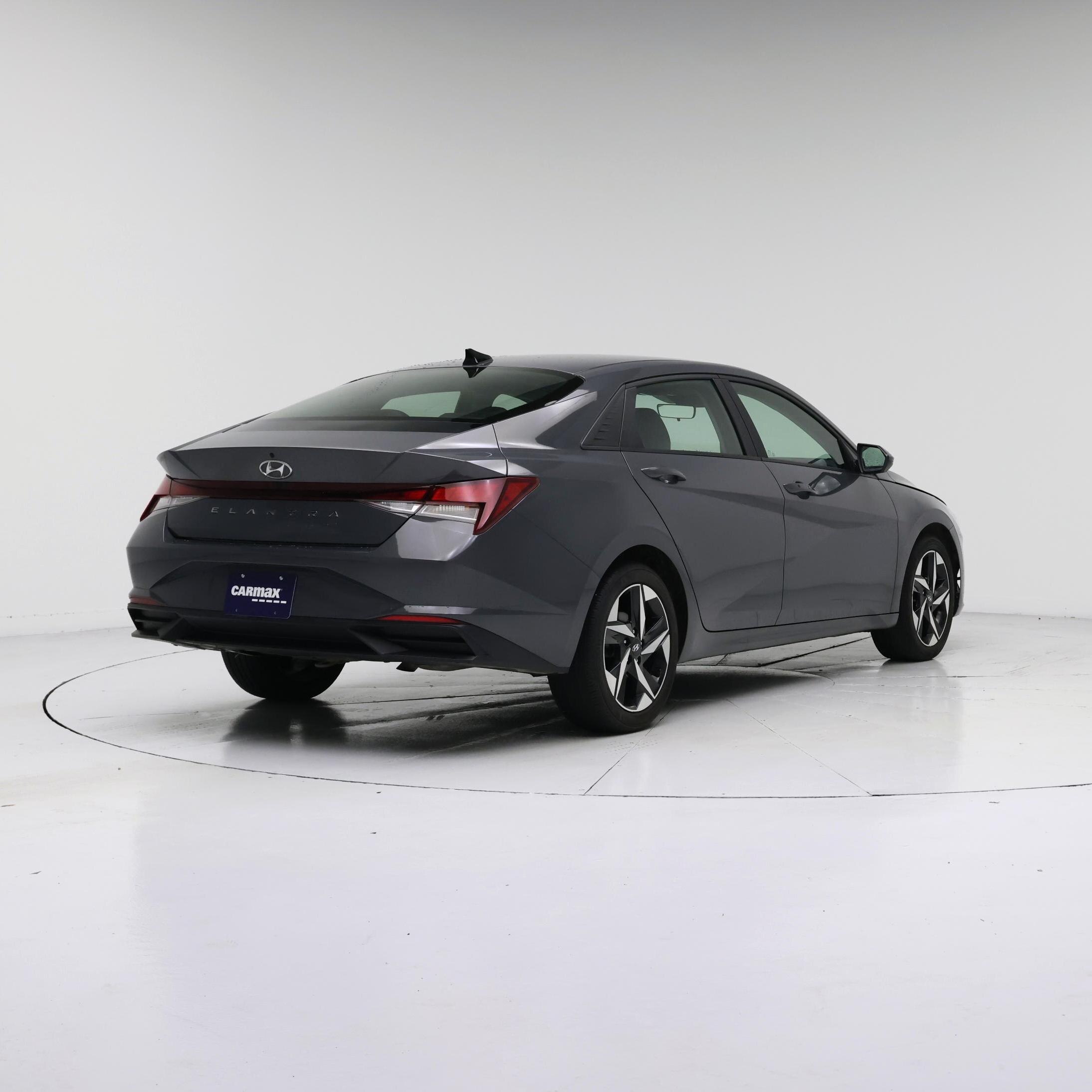 Thumbnail: 2023 Hyundai Elantra - 8