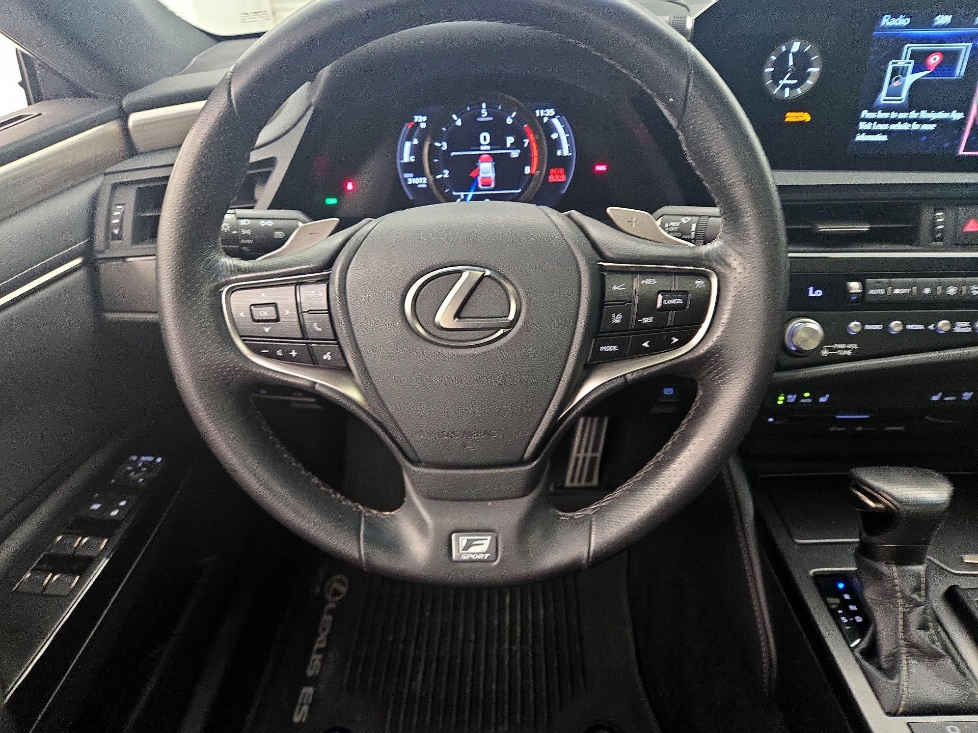 Thumbnail: 2022 Lexus ES - 10
