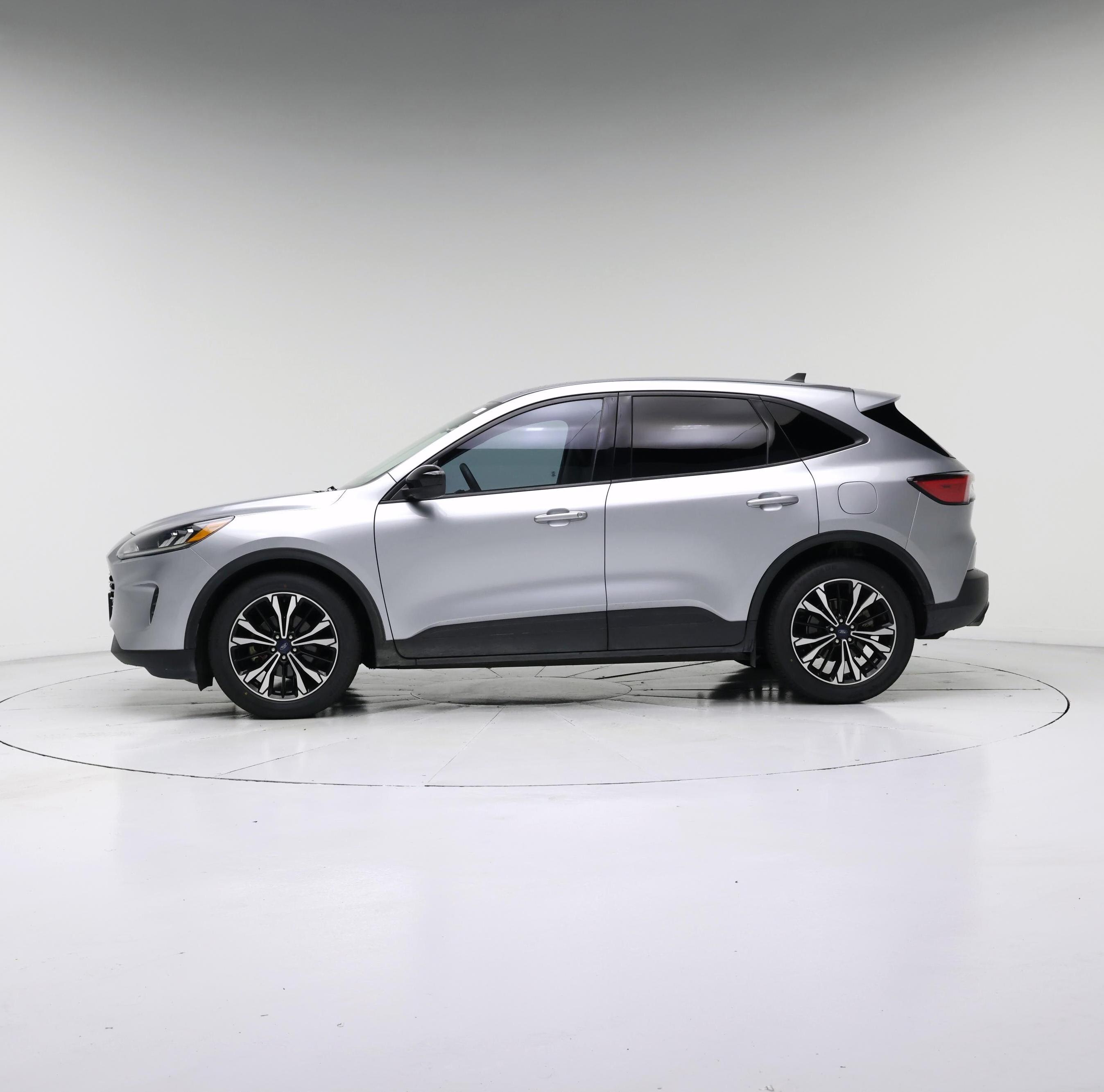 Thumbnail: 2022 Ford Escape - 3