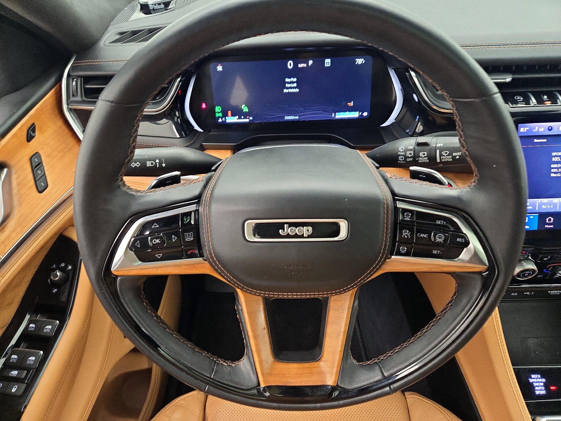 Thumbnail: 2023 Jeep Grand Cherokee - 10
