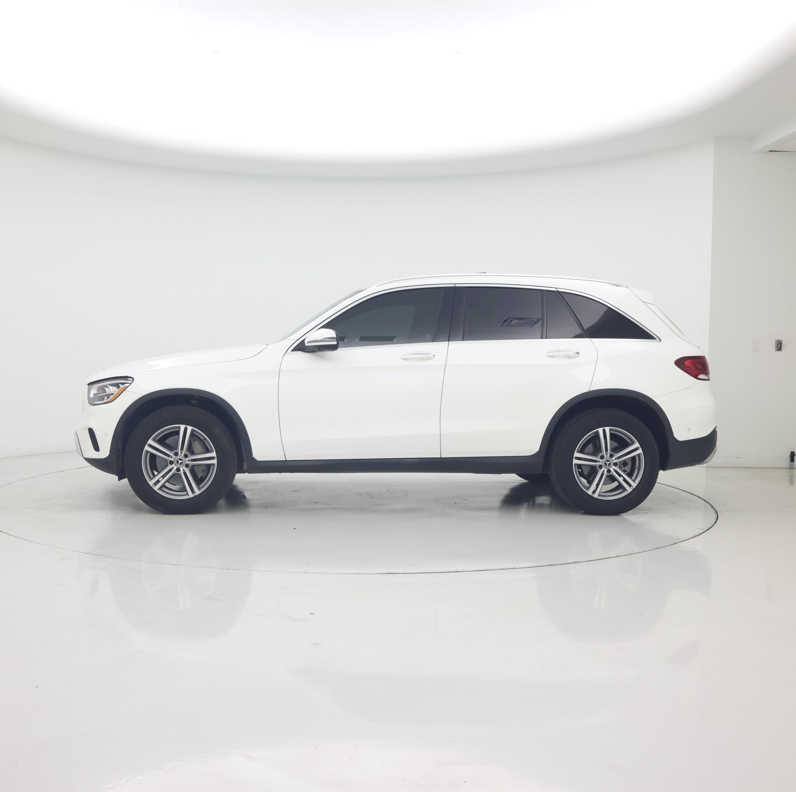 Thumbnail: 2022 Mercedes-Benz GLC - 3