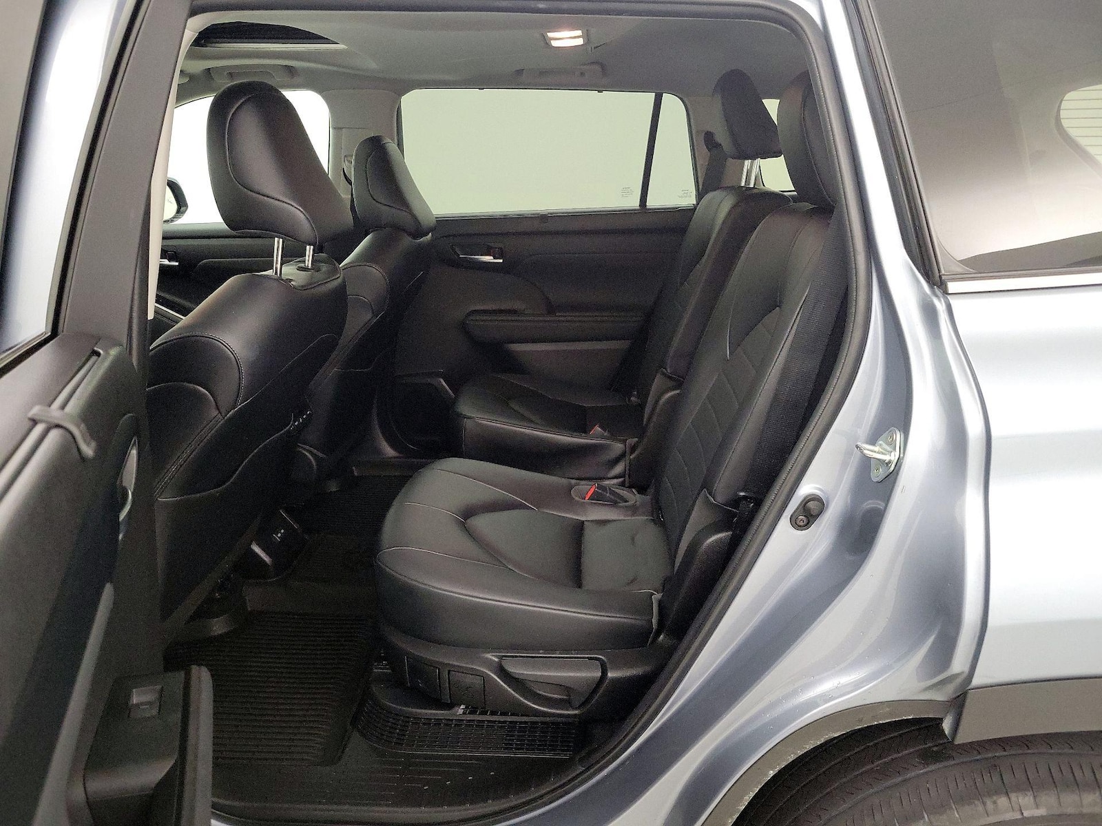 2023 Toyota Highlander XLE - Photo 21