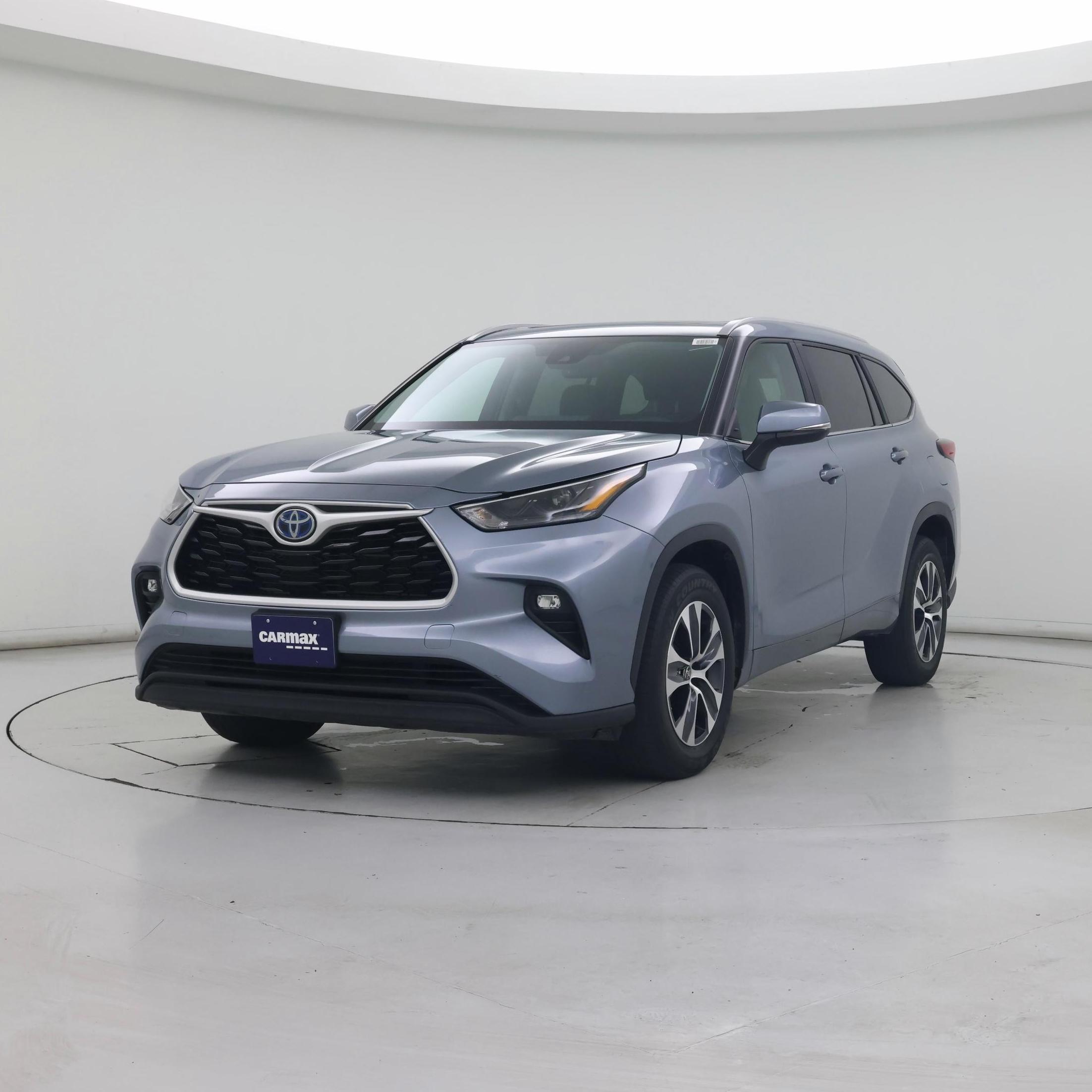 Thumbnail: 2023 Toyota Highlander - 4