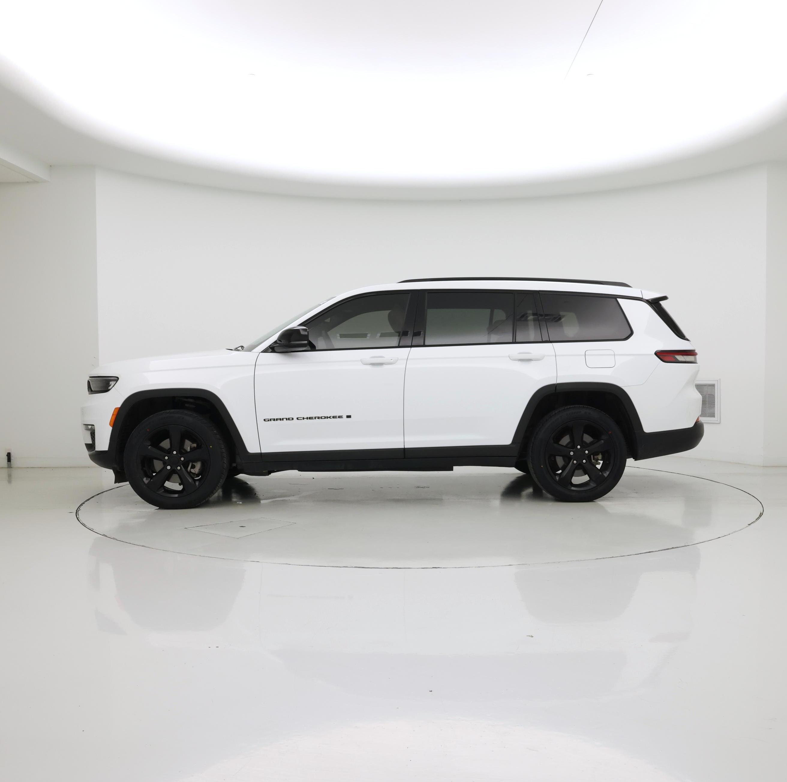 Thumbnail: 2023 Jeep Grand Cherokee L - 3