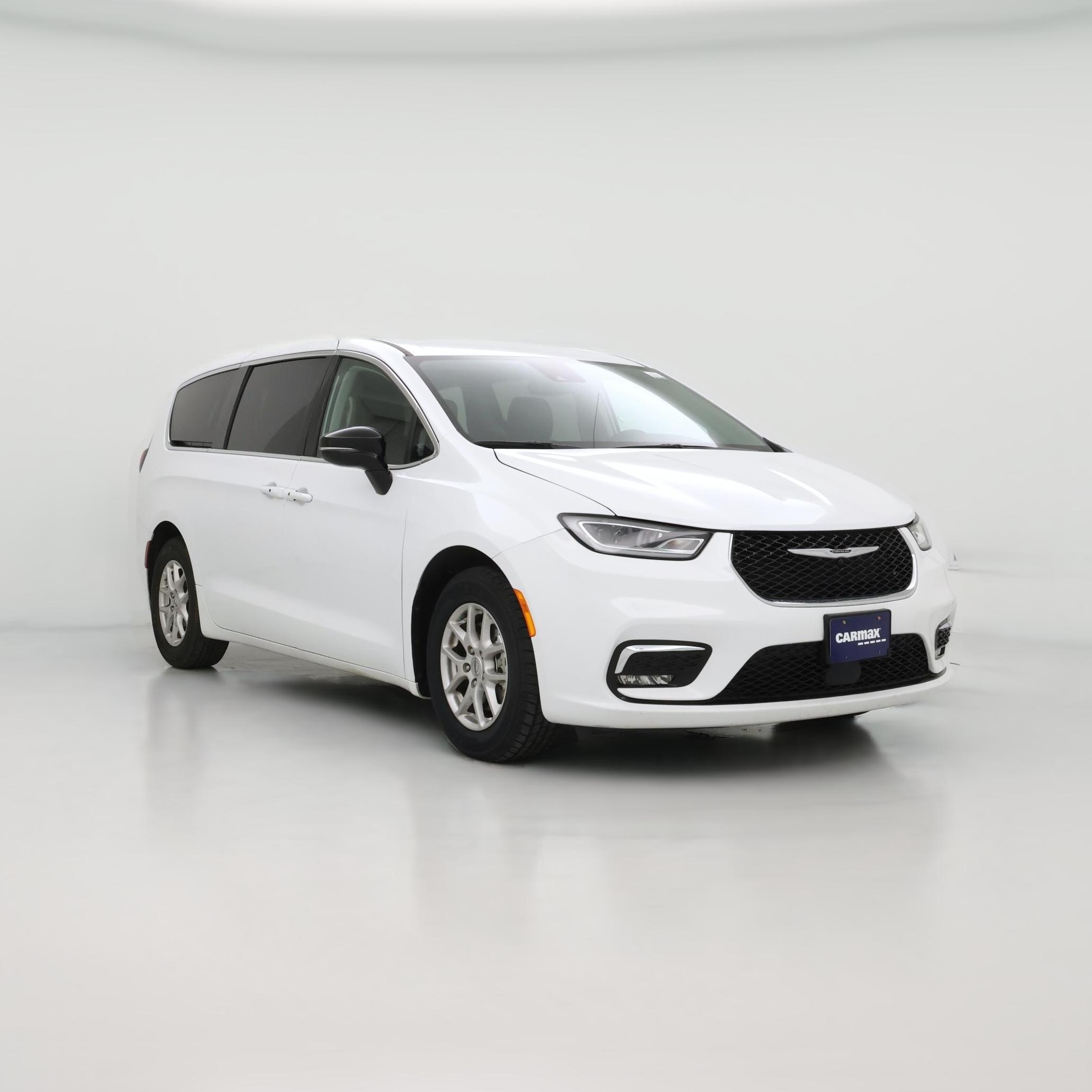Thumbnail: 2024 Chrysler Pacifica - 1