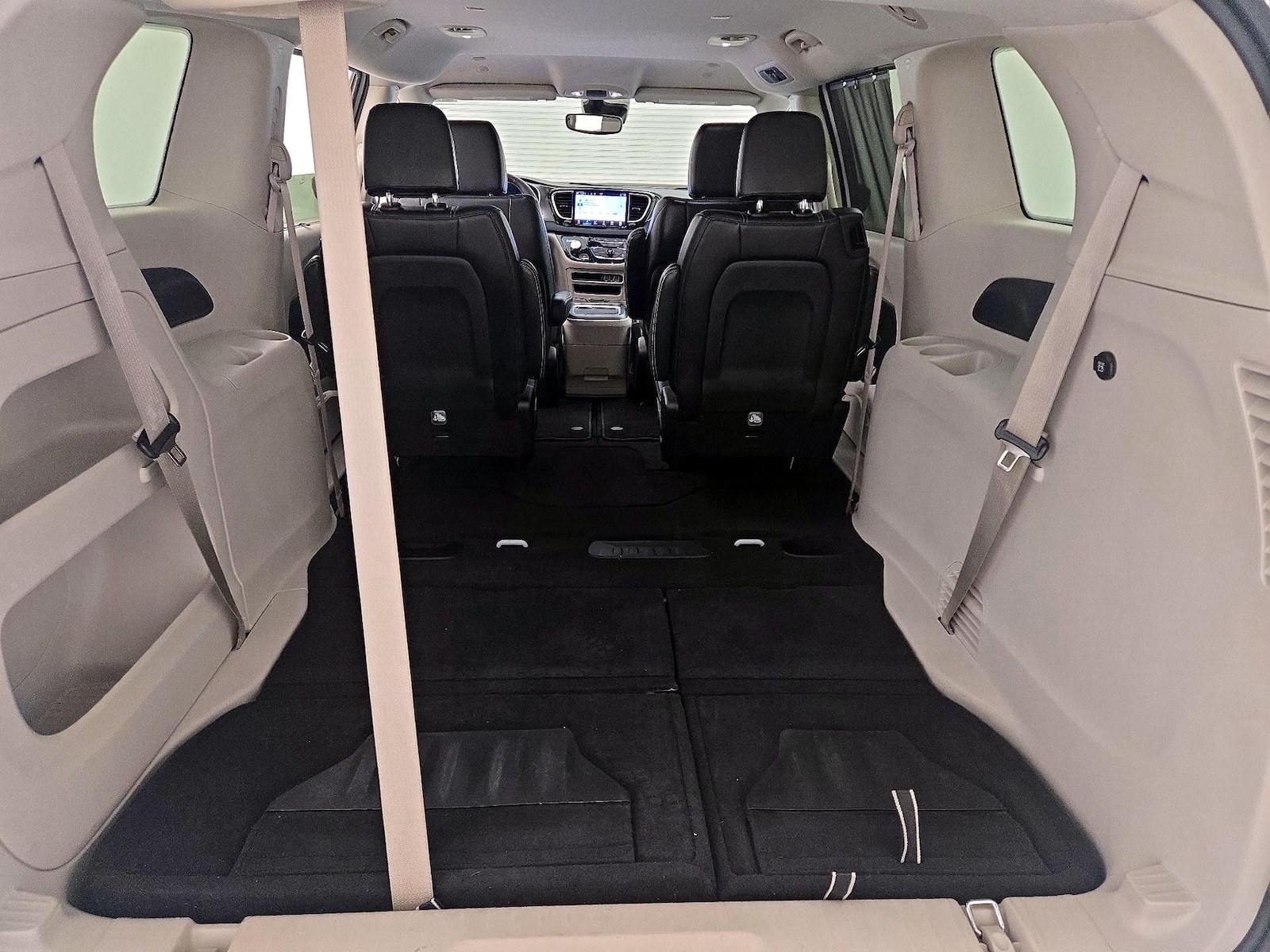 2024 Chrysler Pacifica Touring L - Photo 23