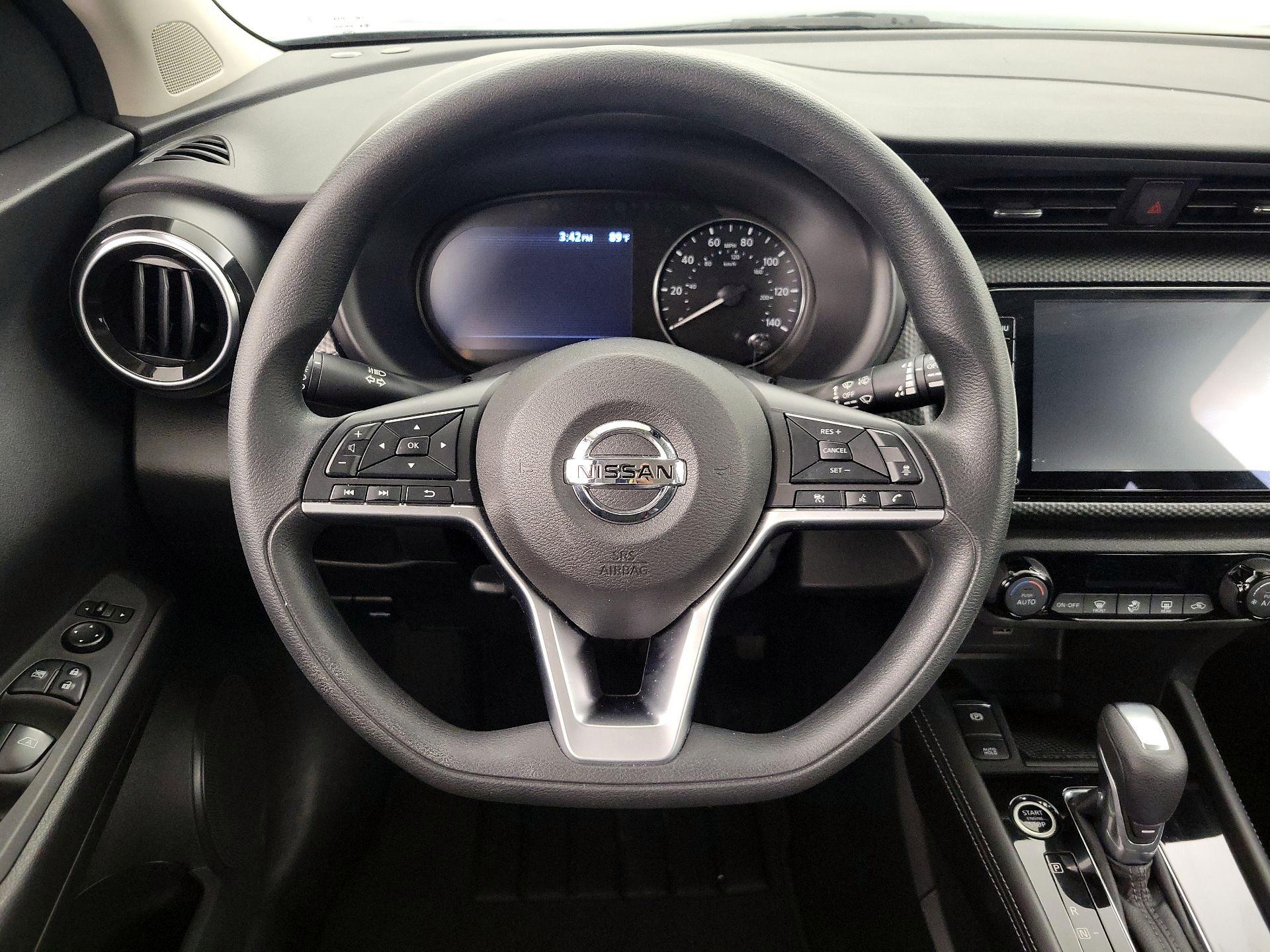 Thumbnail: 2021 Nissan Kicks - 10