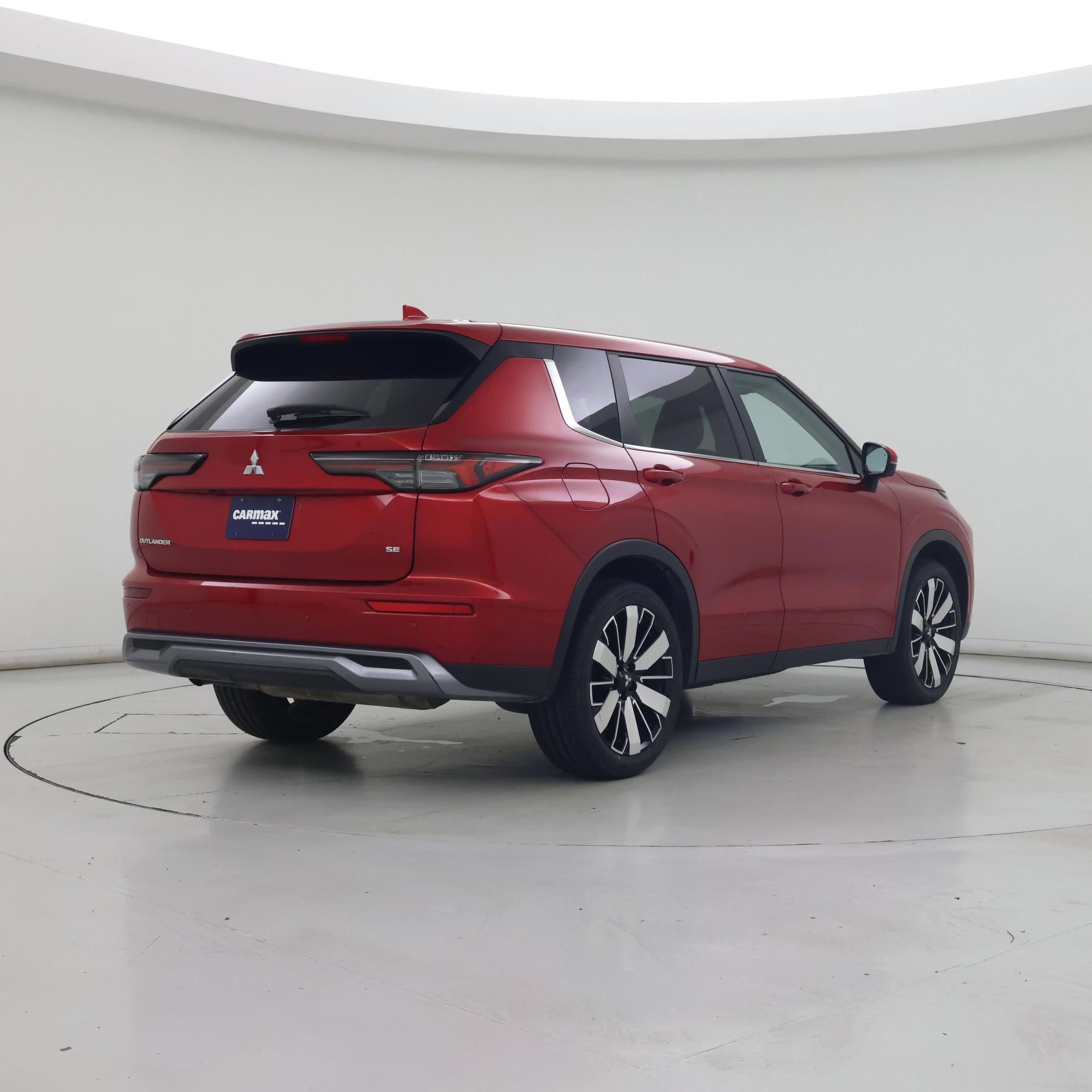 Thumbnail: 2025 Mitsubishi Outlander - 8