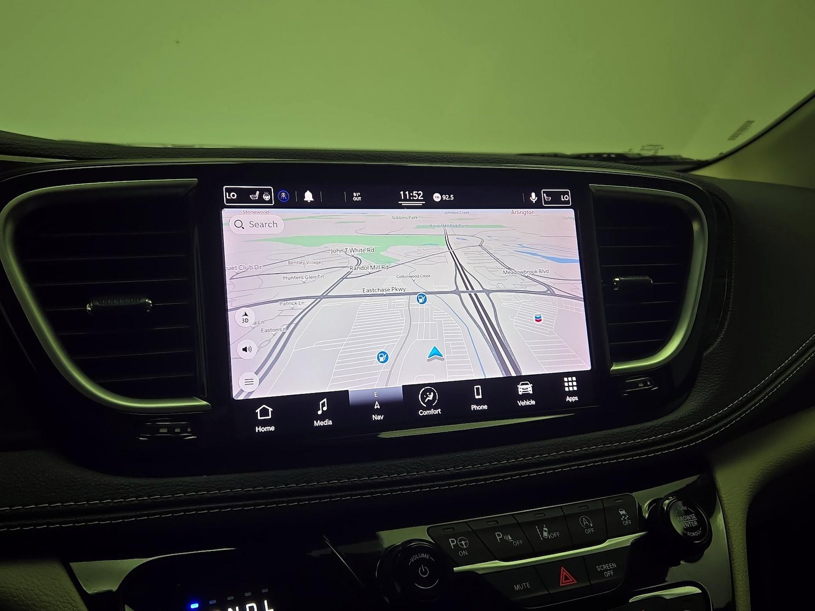 2021 Chrysler Pacifica Limited - Photo 15