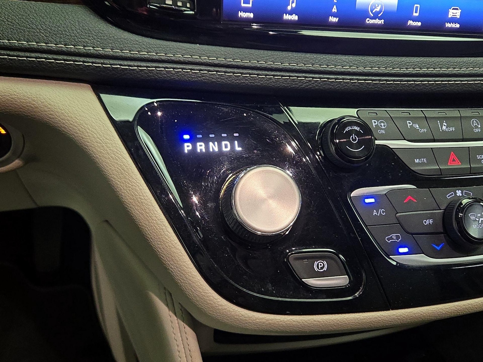 2021 Chrysler Pacifica Limited - Photo 19