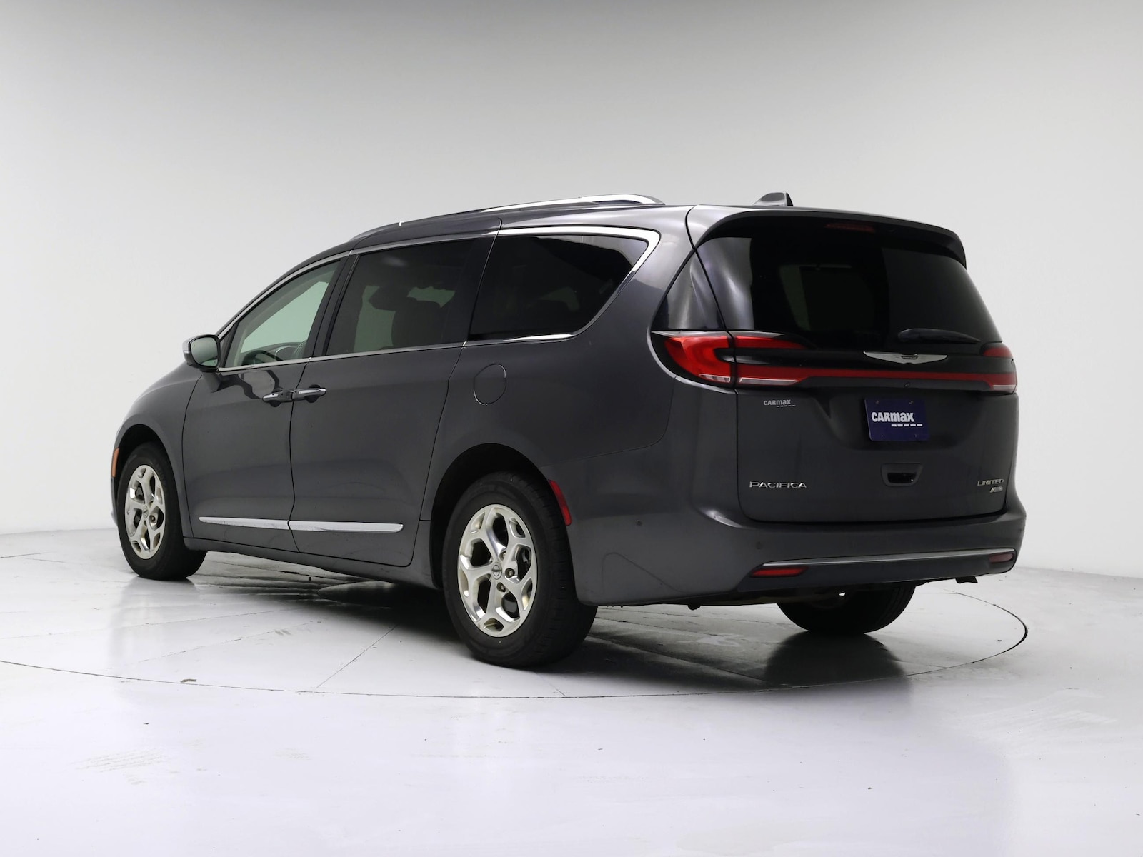 2021 Chrysler Pacifica Limited - Photo 3