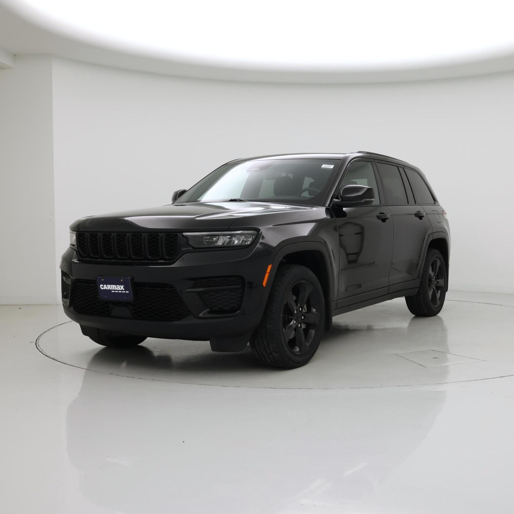 Thumbnail: 2023 Jeep Grand Cherokee - 4