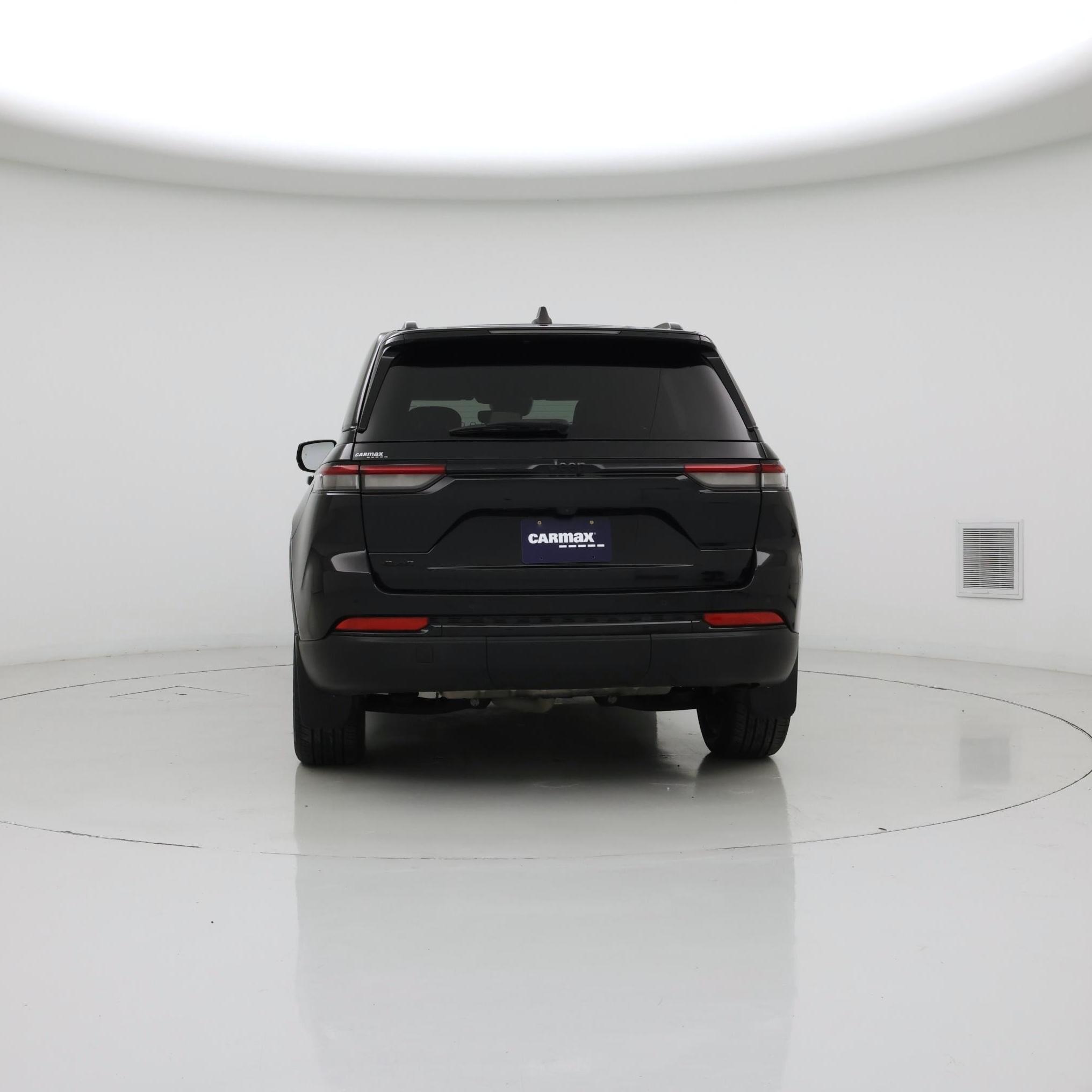Thumbnail: 2023 Jeep Grand Cherokee - 6