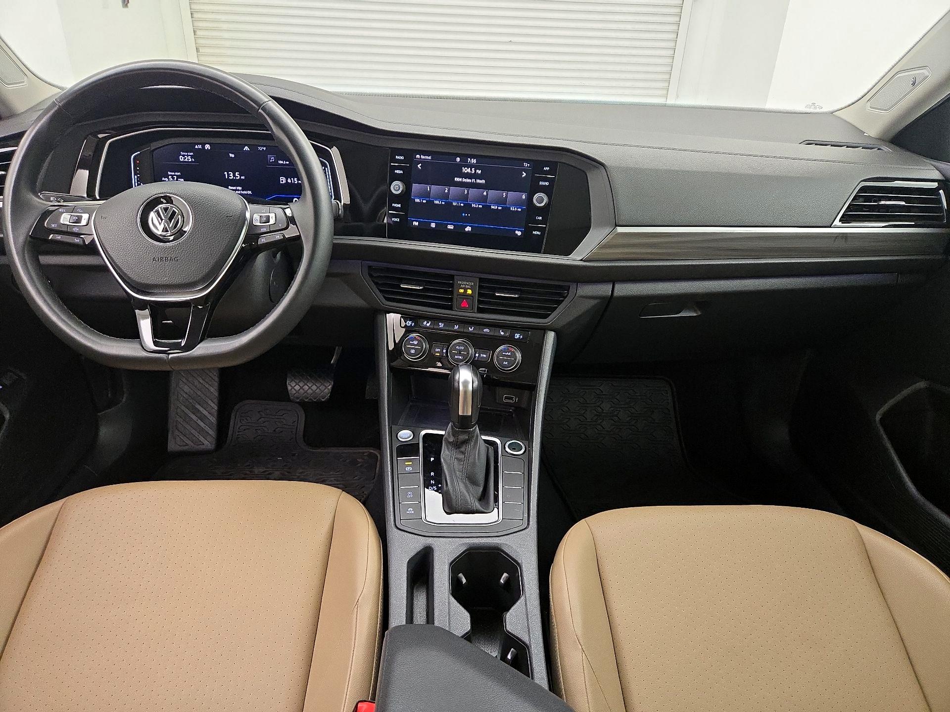 Thumbnail: 2020 Volkswagen Jetta - 9