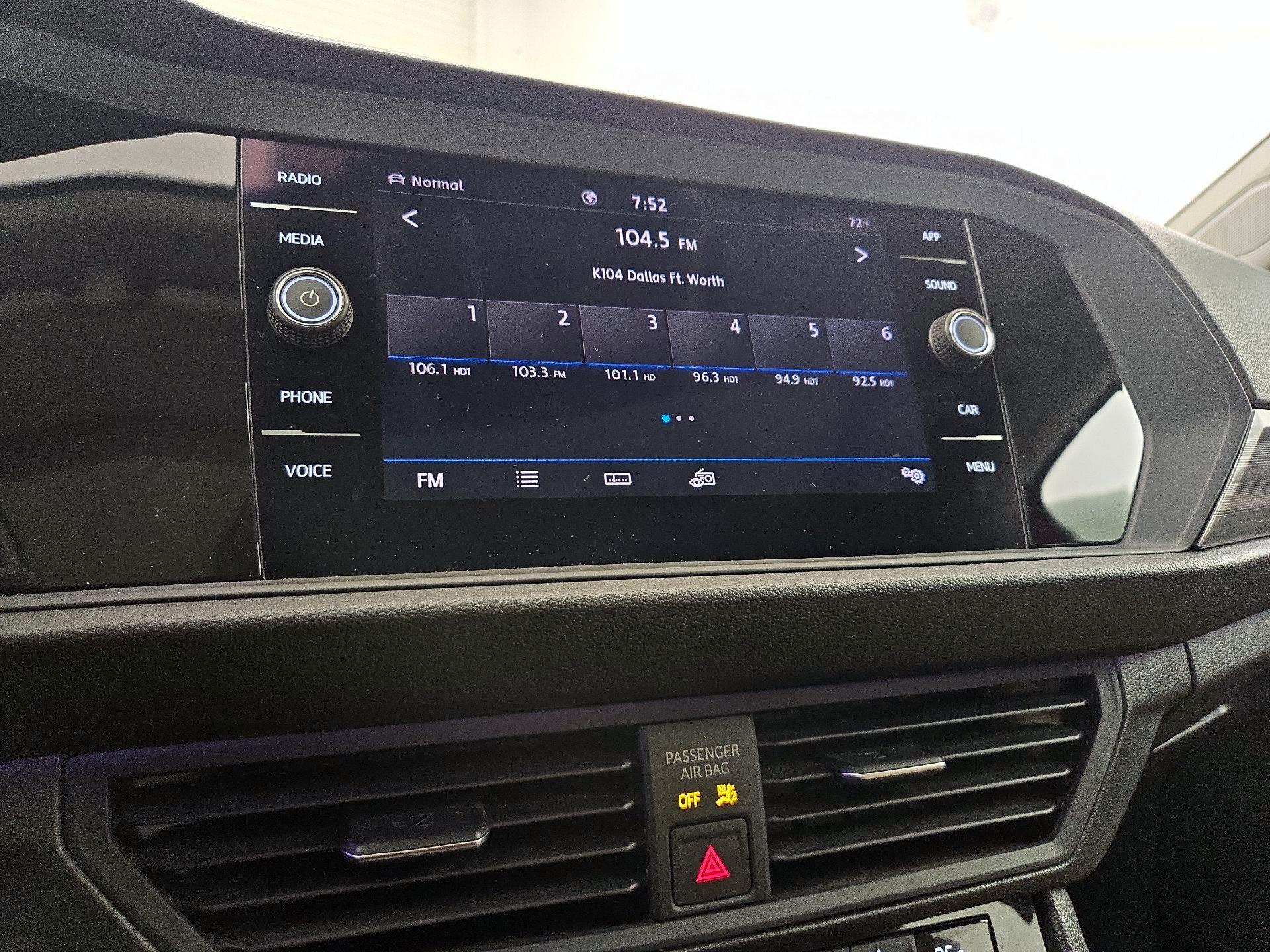 Thumbnail: 2020 Volkswagen Jetta - 15