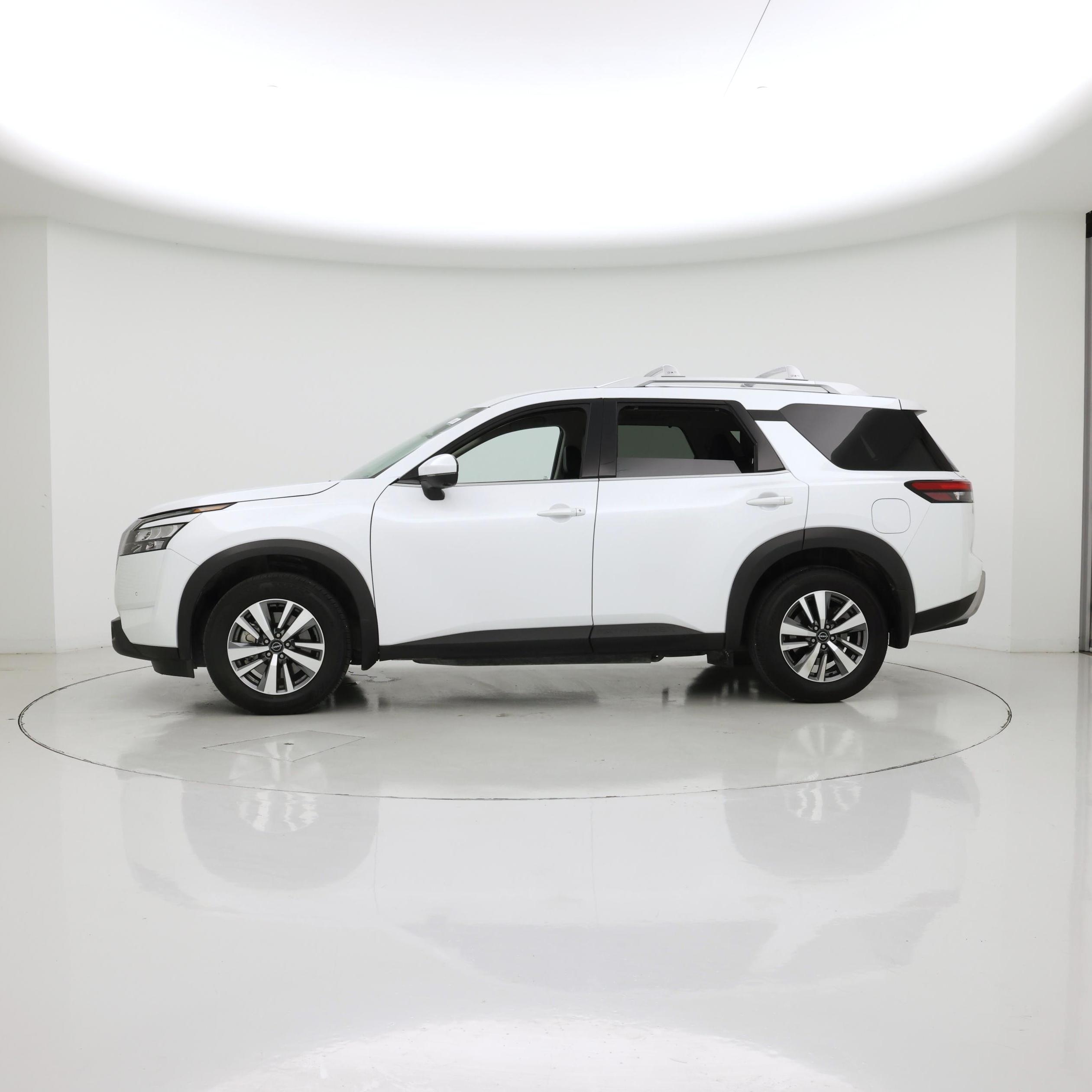 Thumbnail: 2025 Nissan Pathfinder - 3