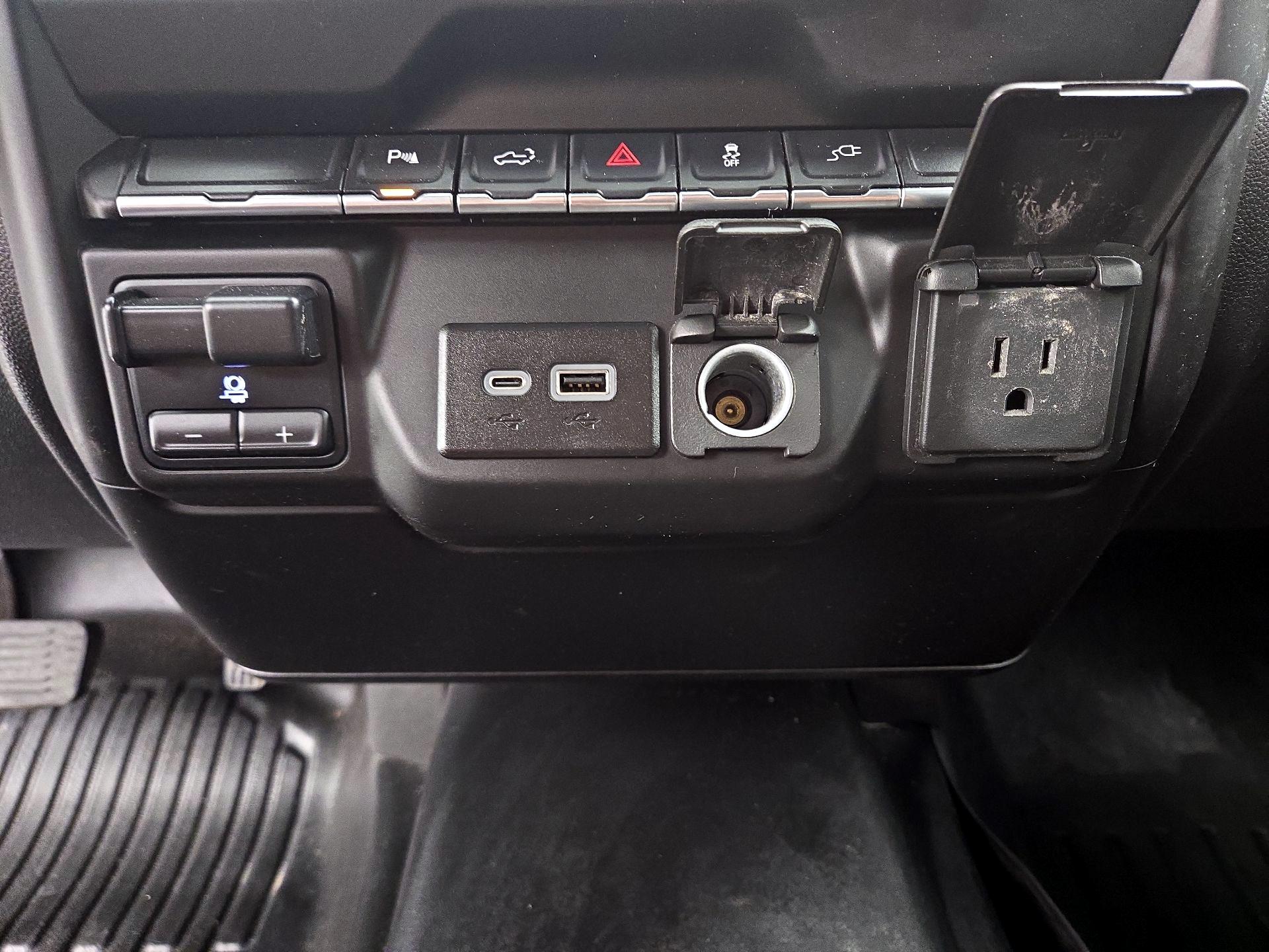 Thumbnail: 2023 Chevrolet Silverado 2500 - 18
