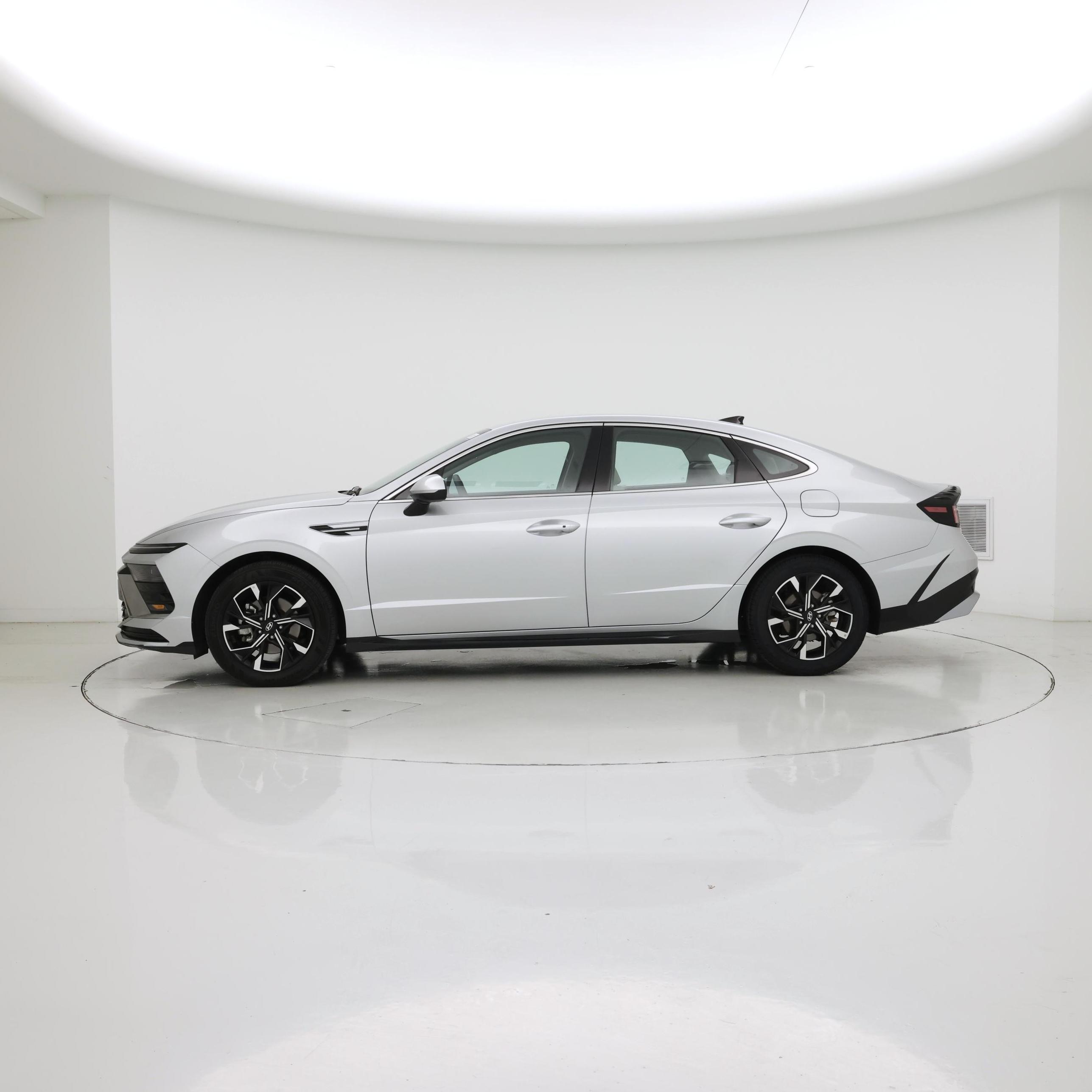 Thumbnail: 2025 Hyundai Sonata - 3