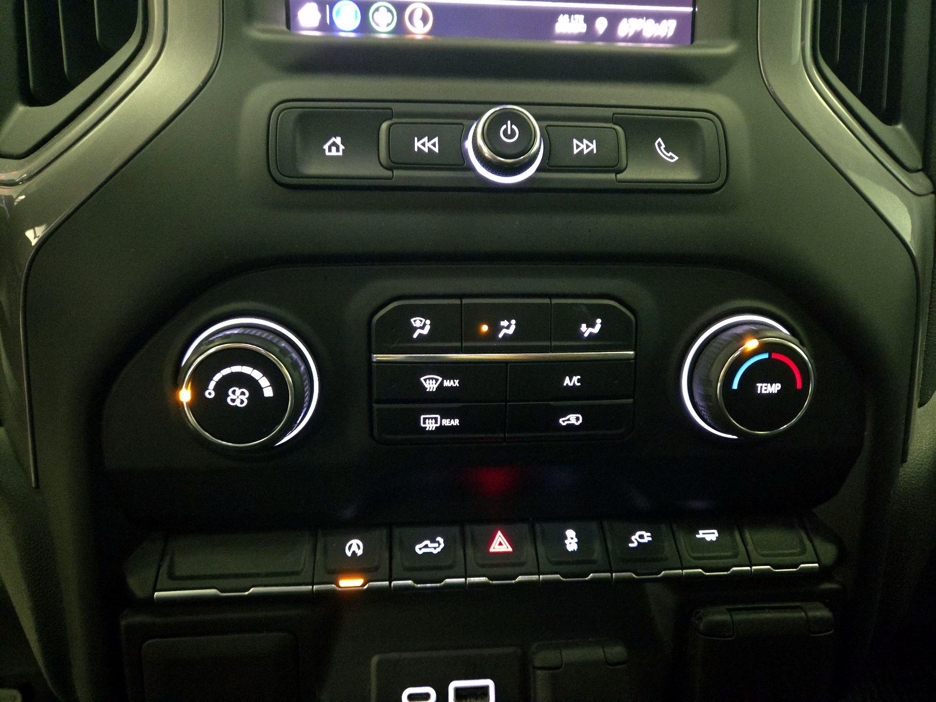 Thumbnail: 2022 Chevrolet Silverado 1500 - 16