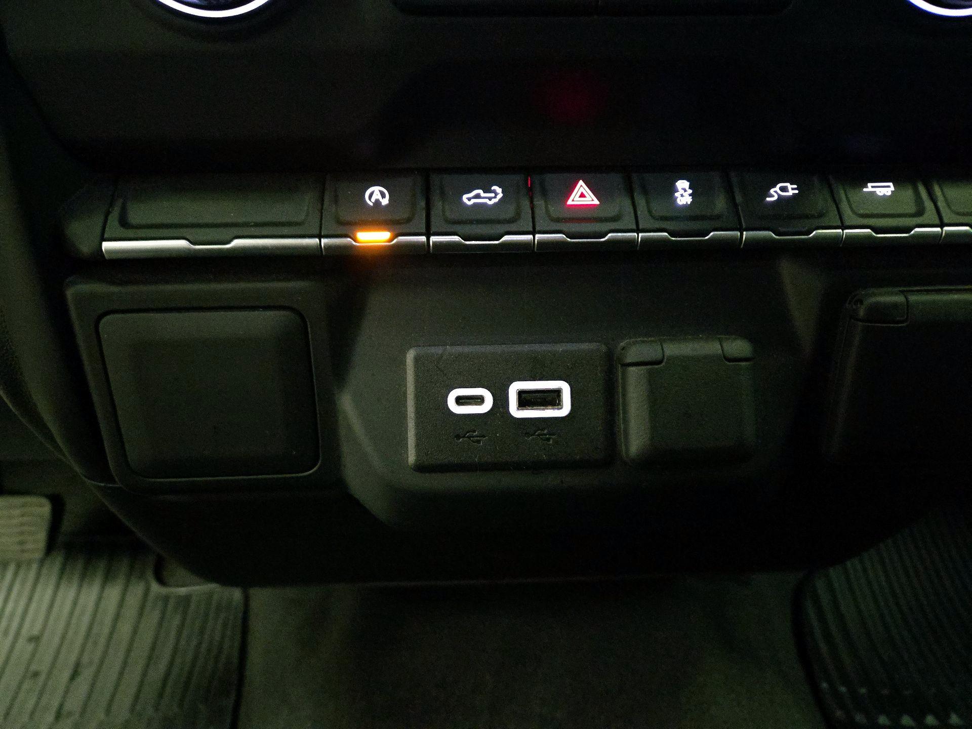 Thumbnail: 2022 Chevrolet Silverado 1500 - 18