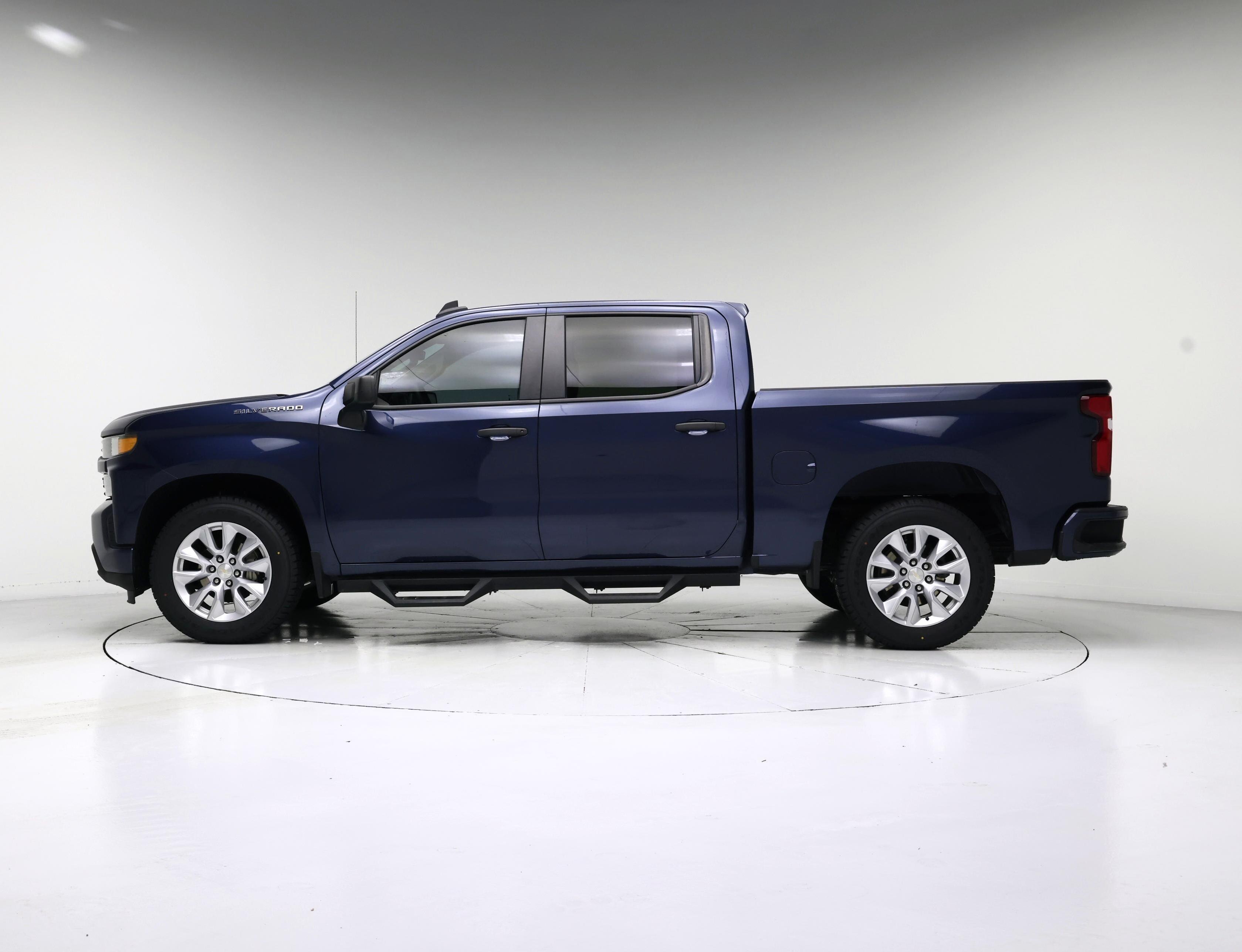 Thumbnail: 2022 Chevrolet Silverado 1500 - 3