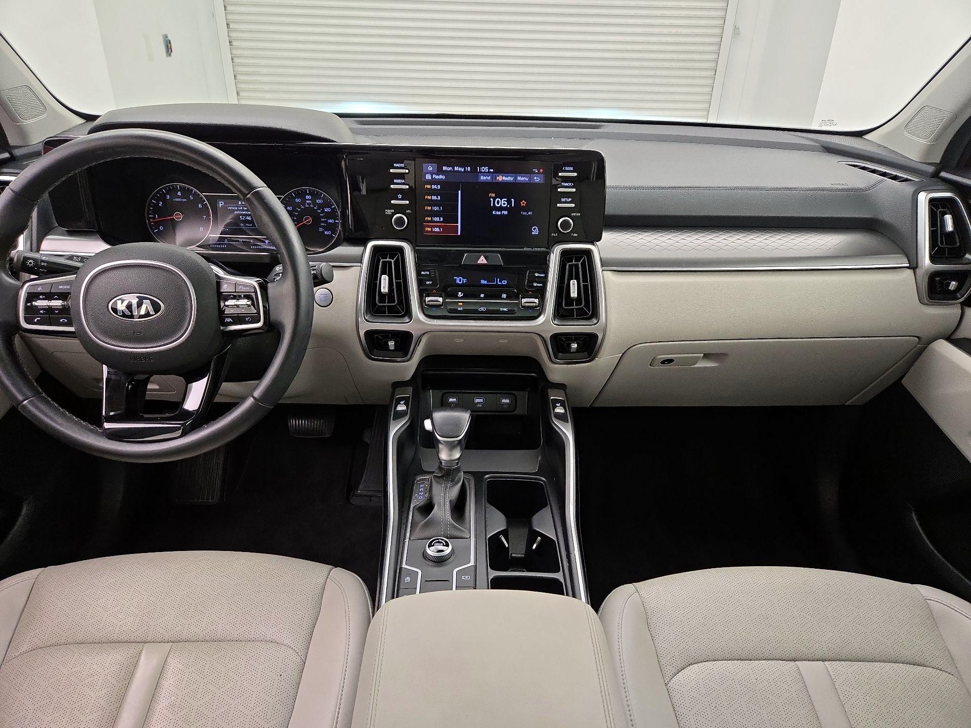 Thumbnail: 2021 Kia Sorento - 9