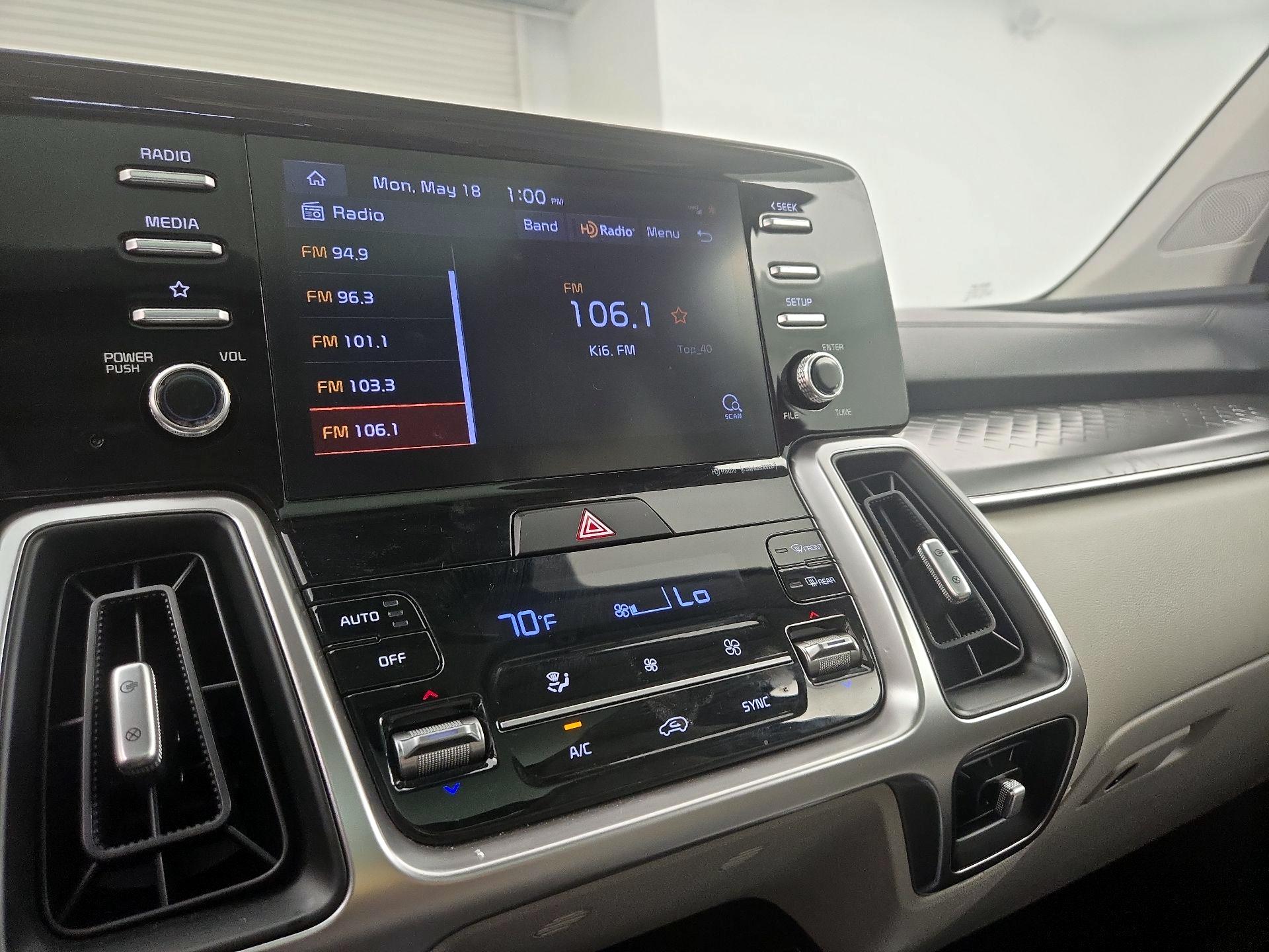 Thumbnail: 2021 Kia Sorento - 16