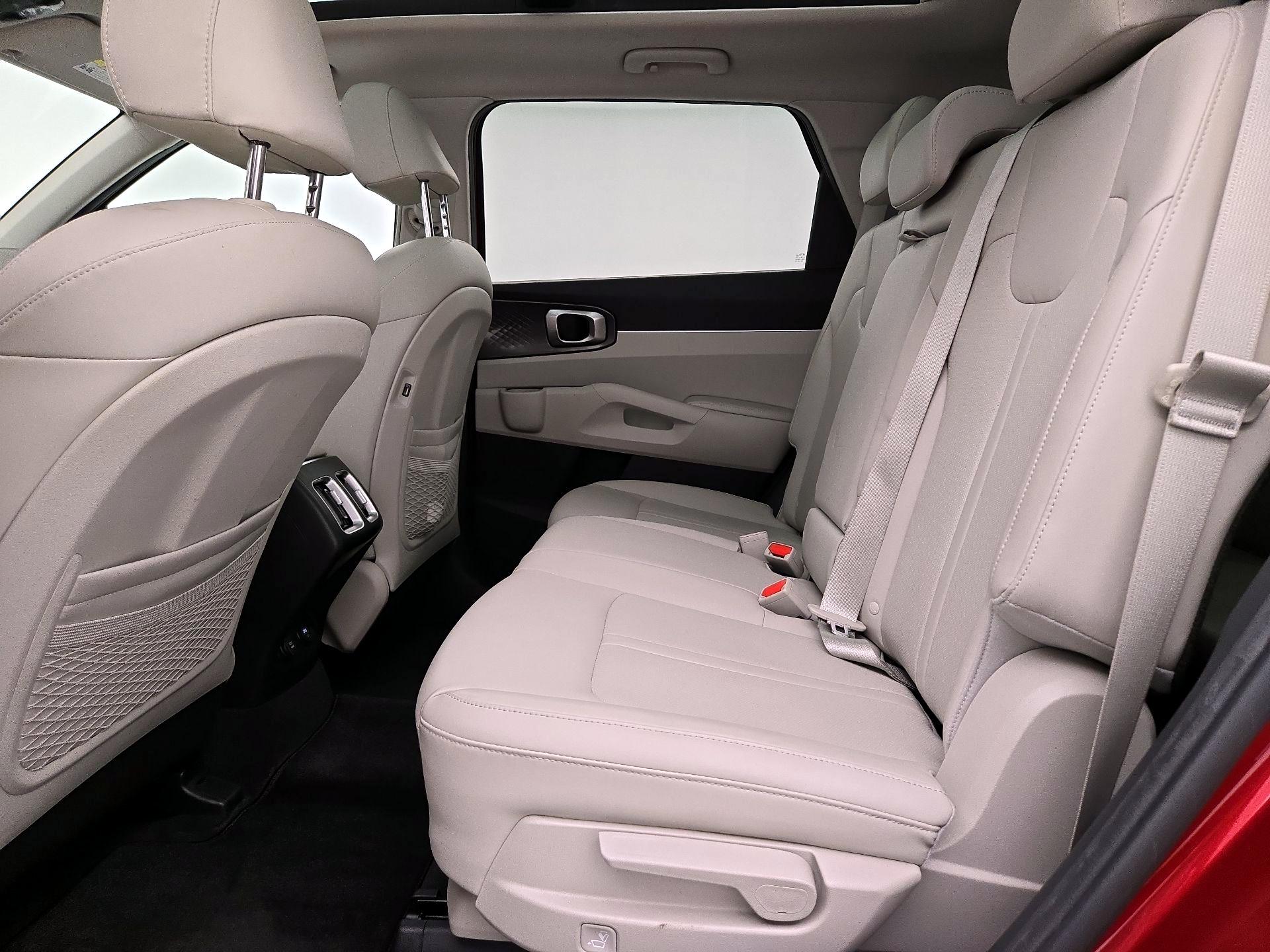 Thumbnail: 2021 Kia Sorento - 20