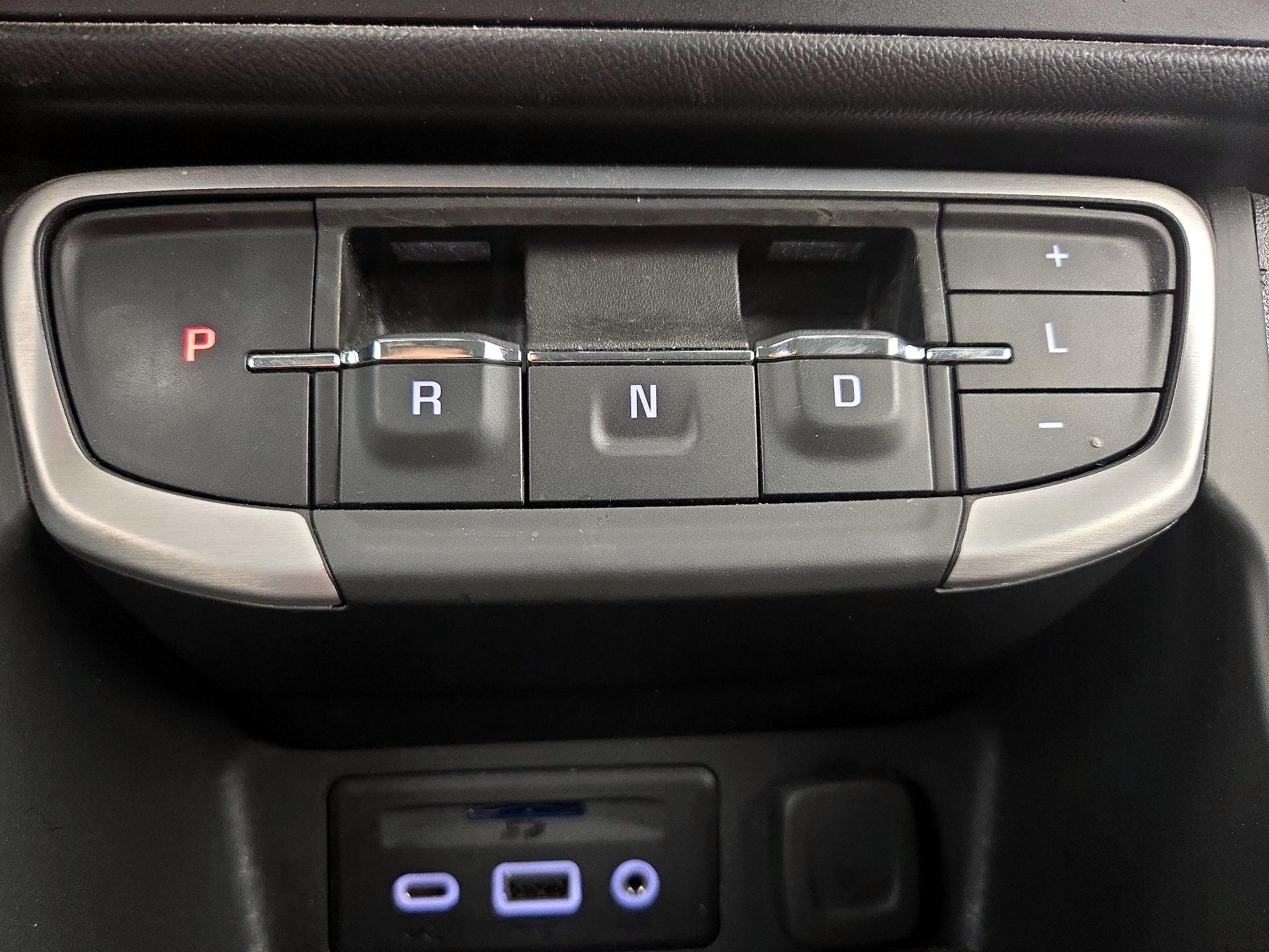 Thumbnail: 2022 GMC Terrain - 17