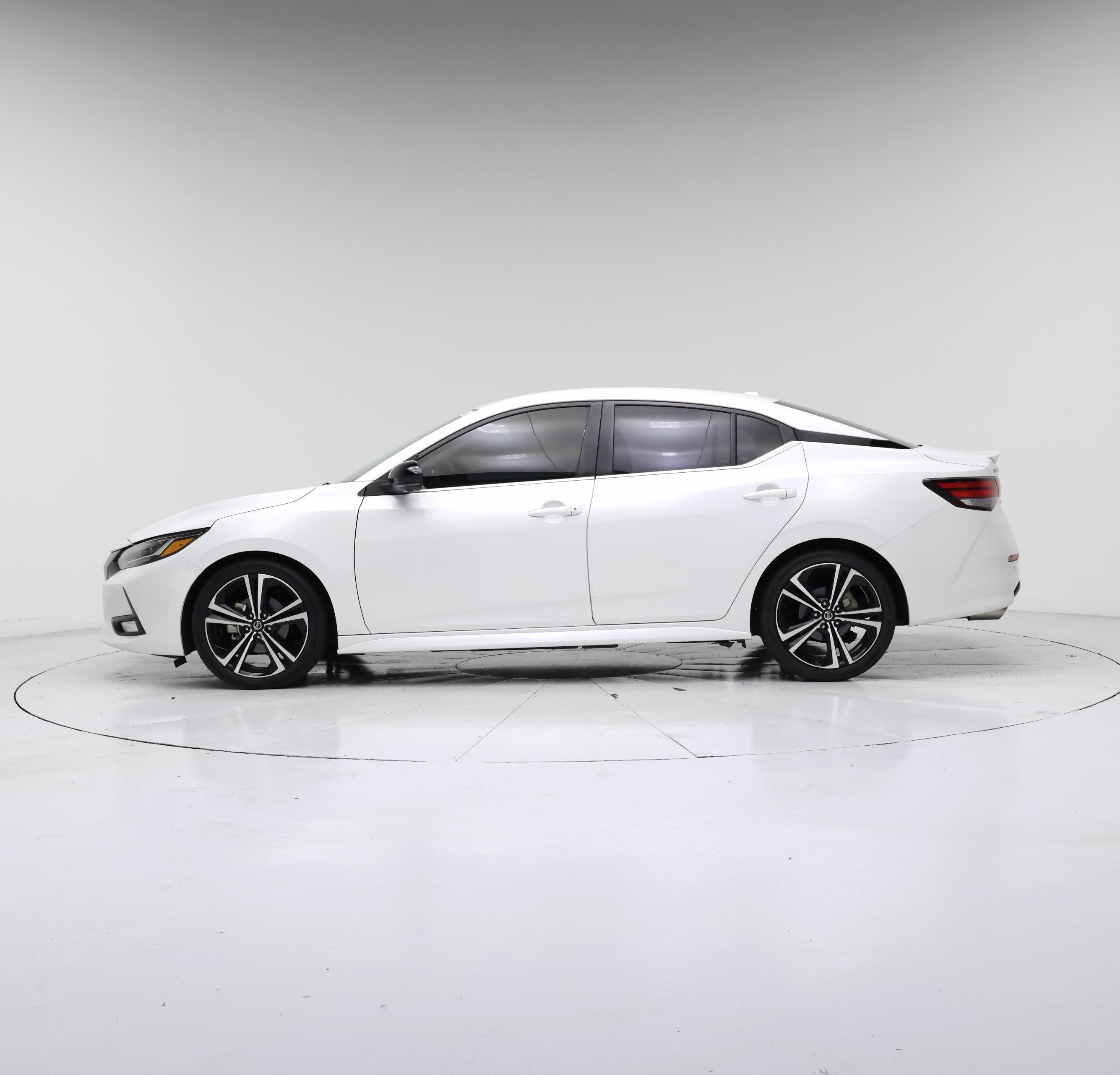 Thumbnail: 2021 Nissan Sentra - 3