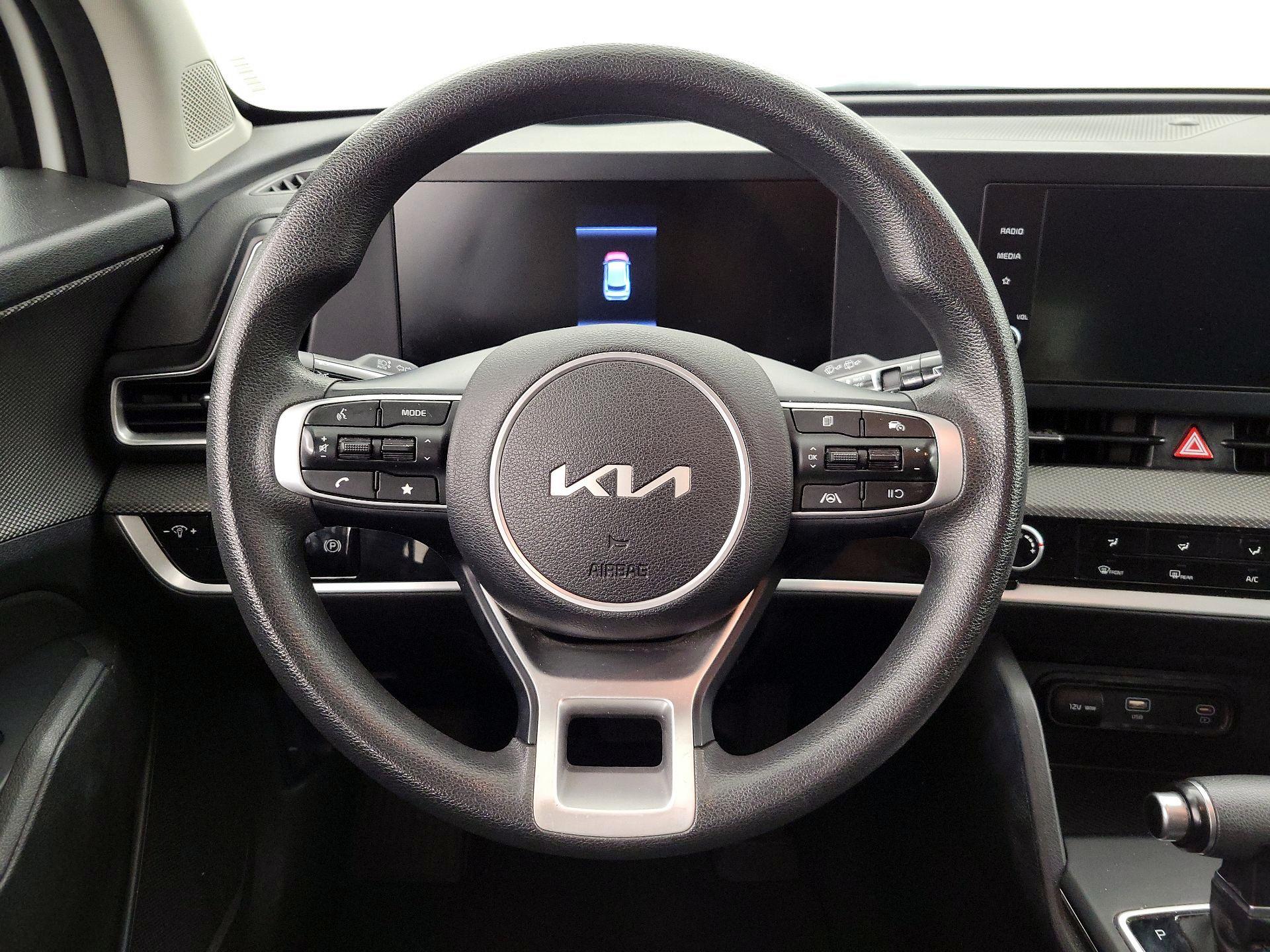 Thumbnail: 2023 Kia Sportage - 10