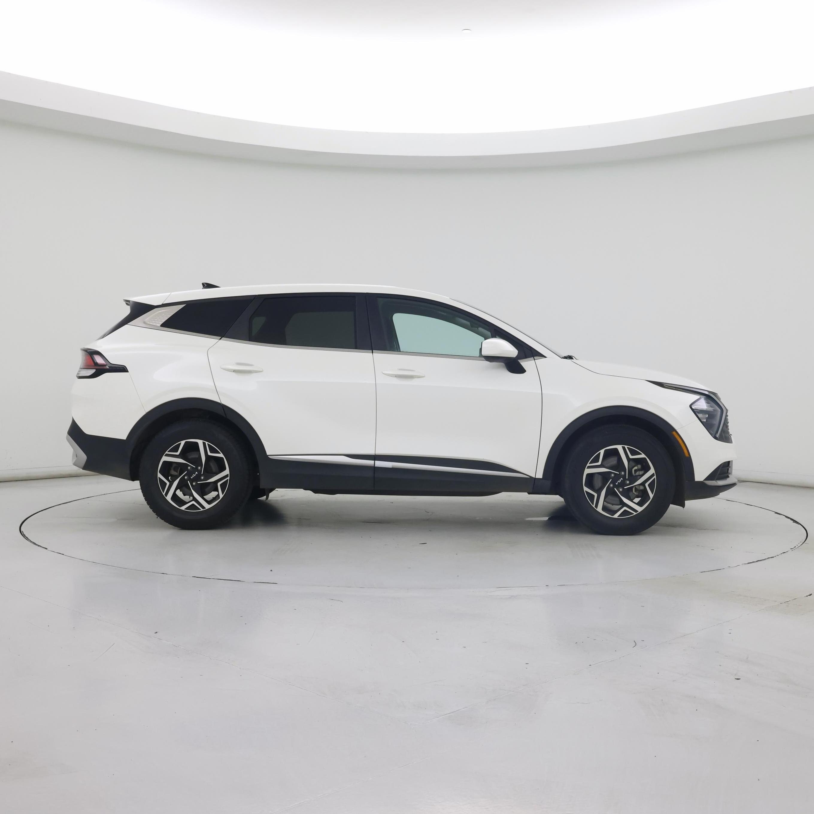 Thumbnail: 2023 Kia Sportage - 7