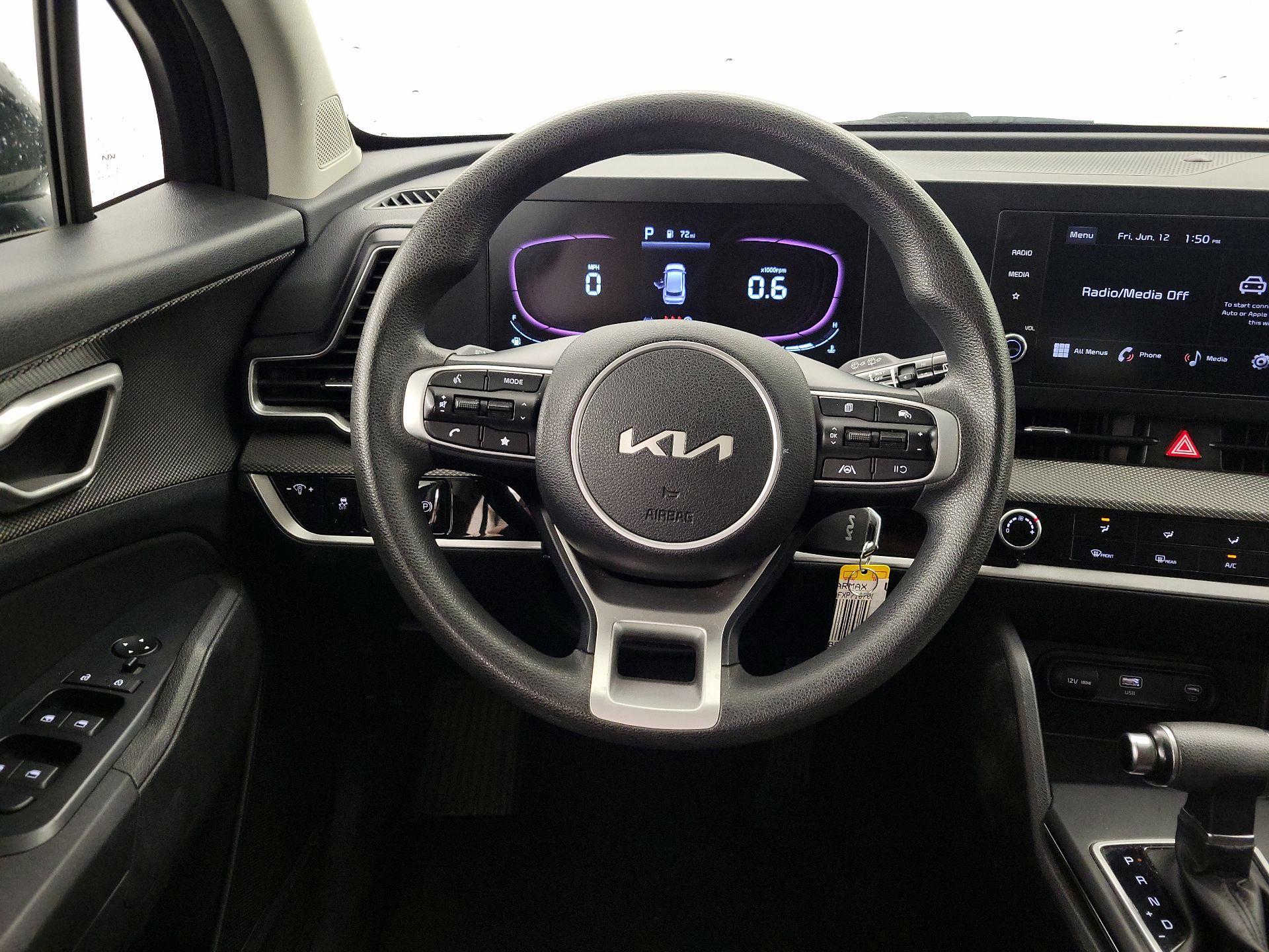 Thumbnail: 2023 Kia Sportage - 10