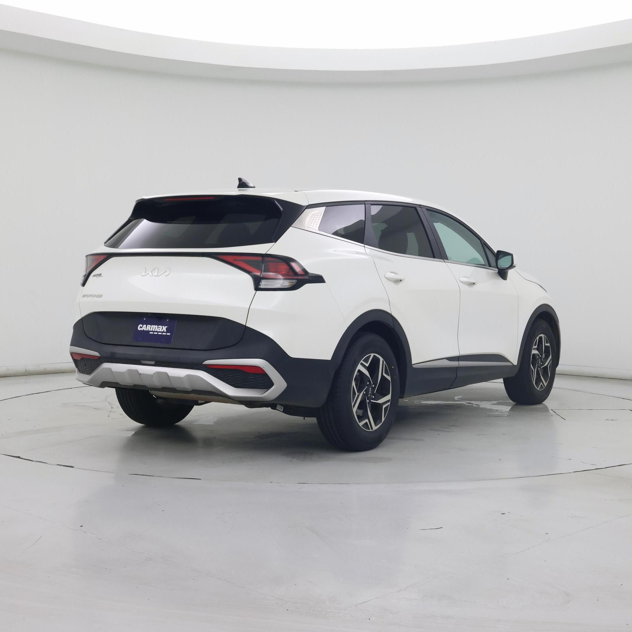 Thumbnail: 2023 Kia Sportage - 8