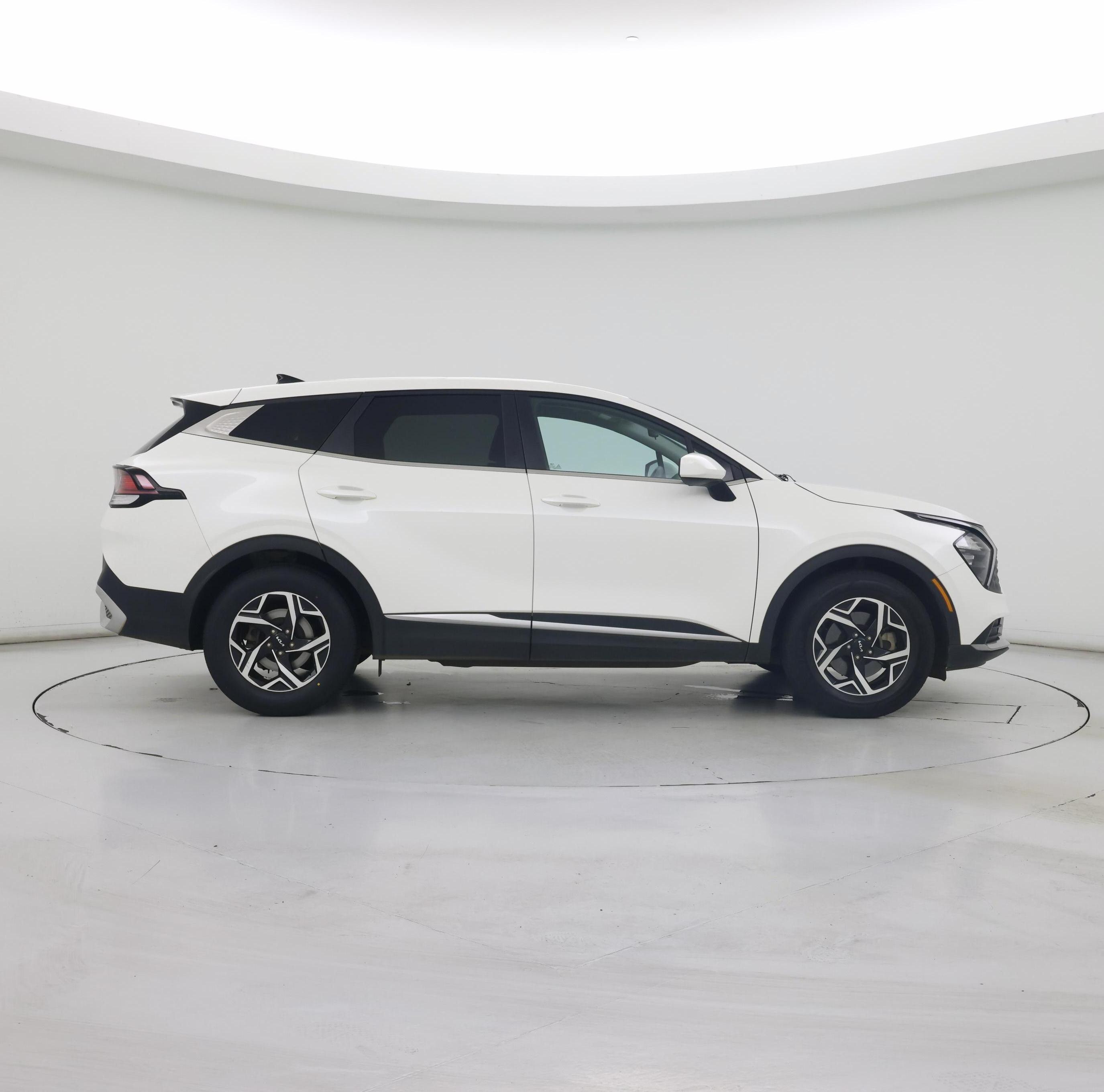 Thumbnail: 2023 Kia Sportage - 7