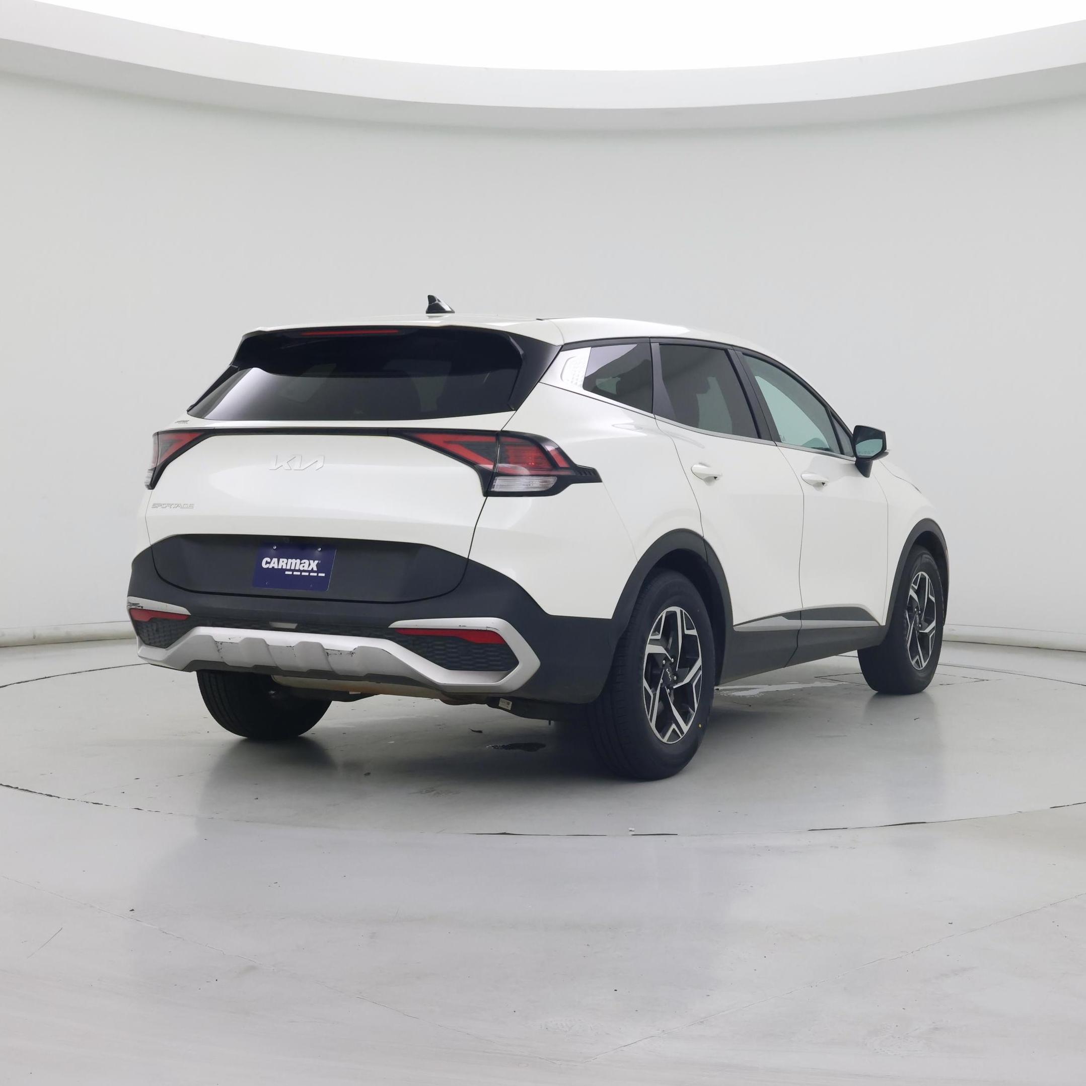 Thumbnail: 2023 Kia Sportage - 8