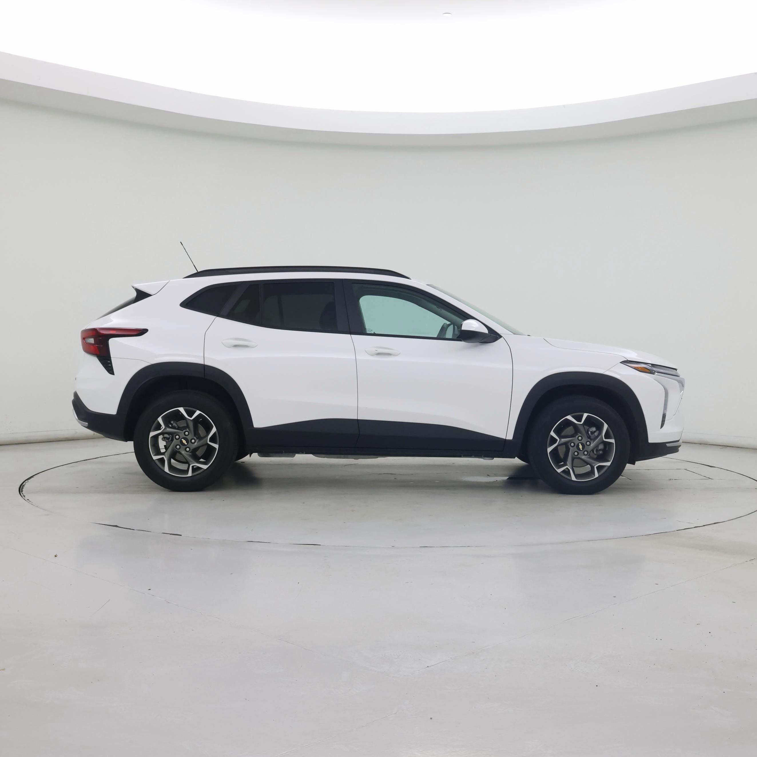 Thumbnail: 2025 Chevrolet Trax - 7