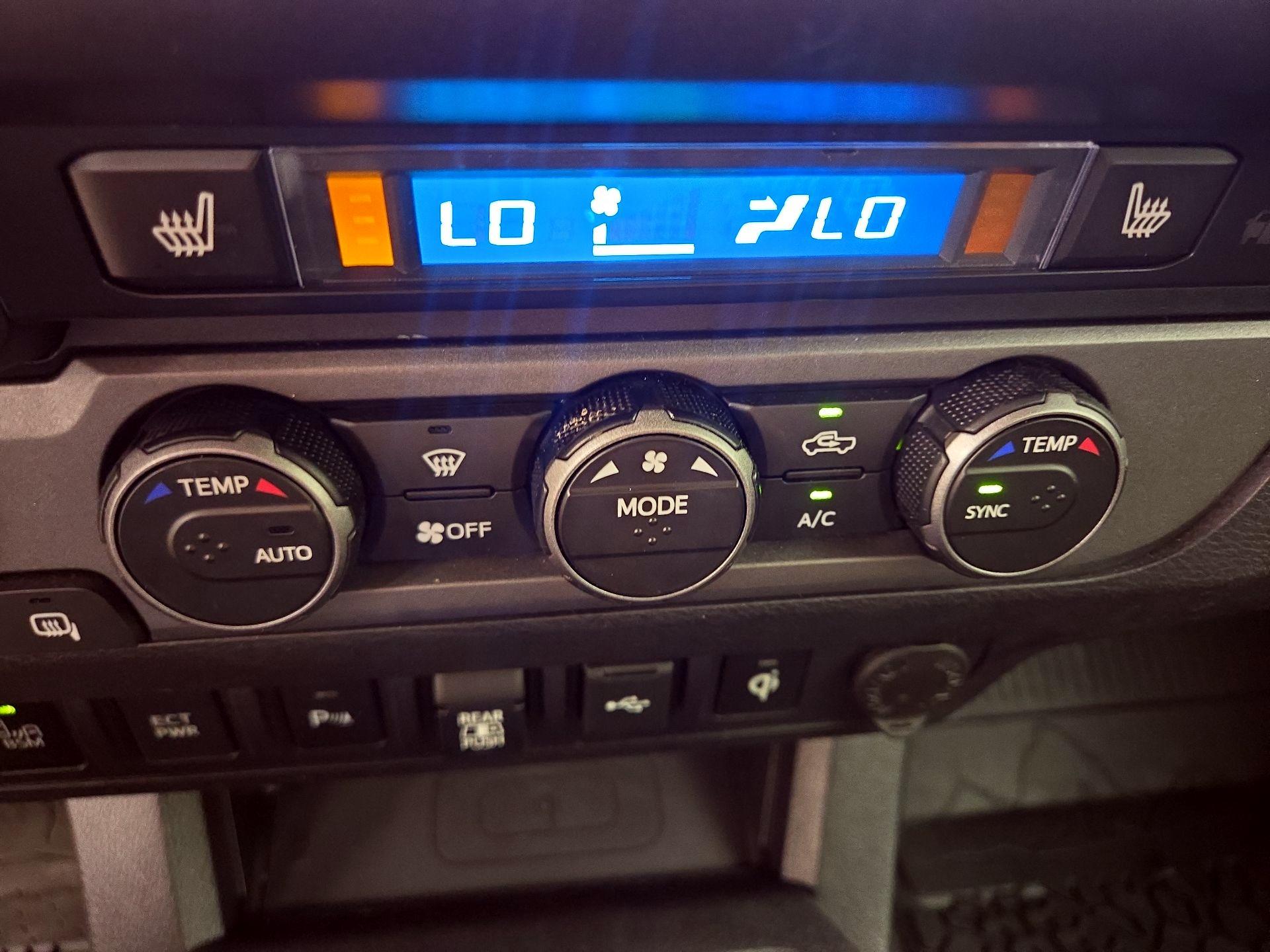 Thumbnail: 2021 Toyota Tacoma - 17