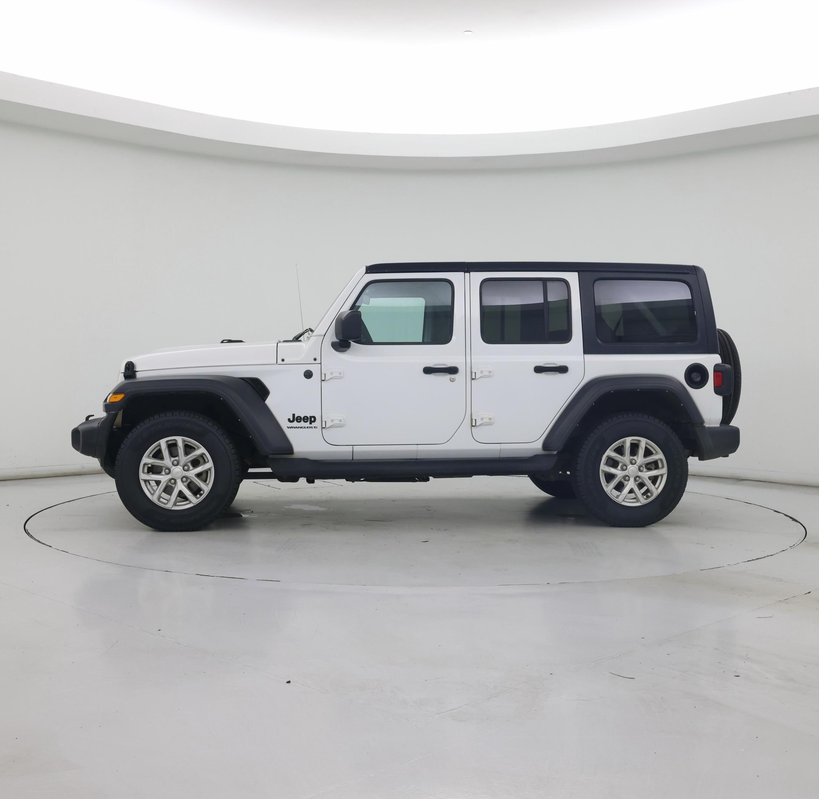 Thumbnail: 2023 Jeep Wrangler - 3