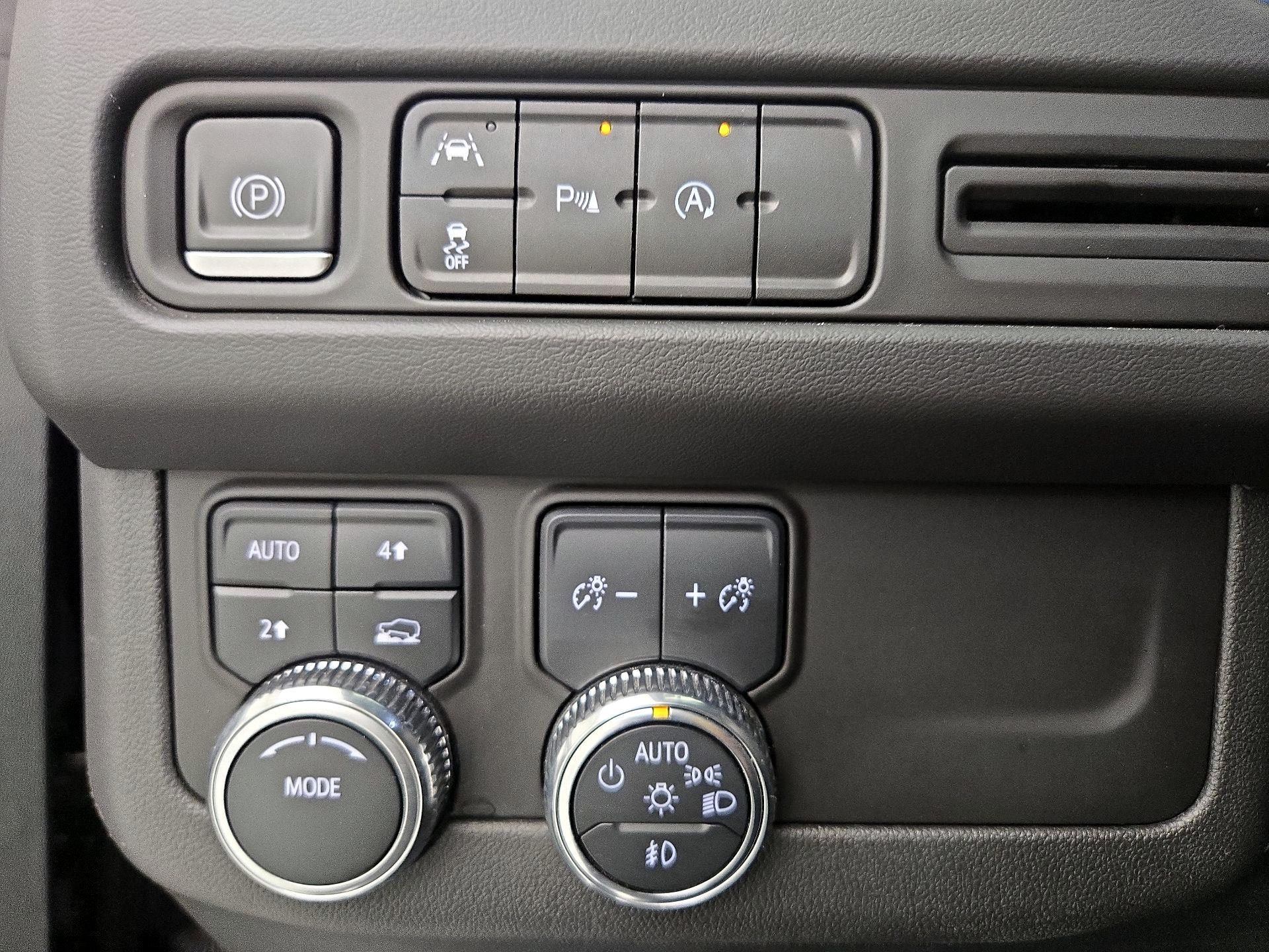 Thumbnail: 2023 GMC Yukon - 13