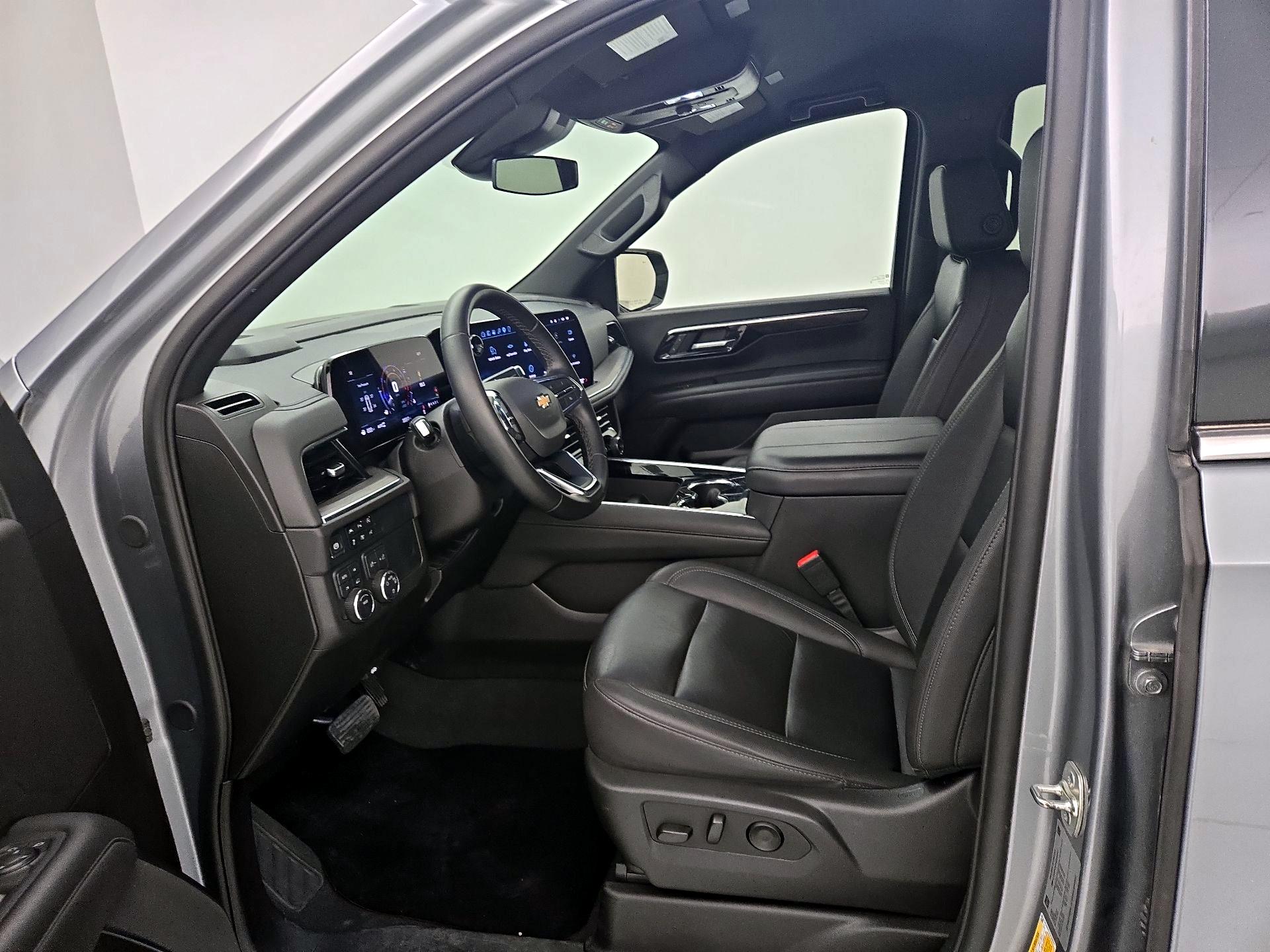 Thumbnail: 2025 Chevrolet Tahoe - 11