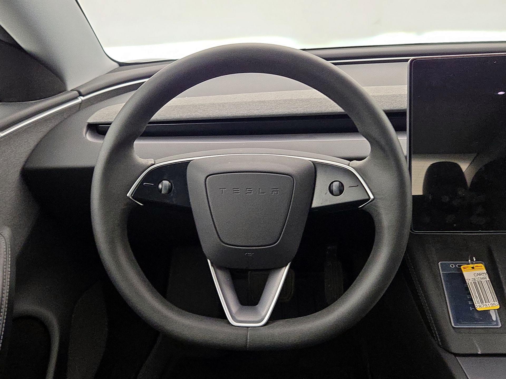 Thumbnail: 2024 Tesla Model 3 - 10