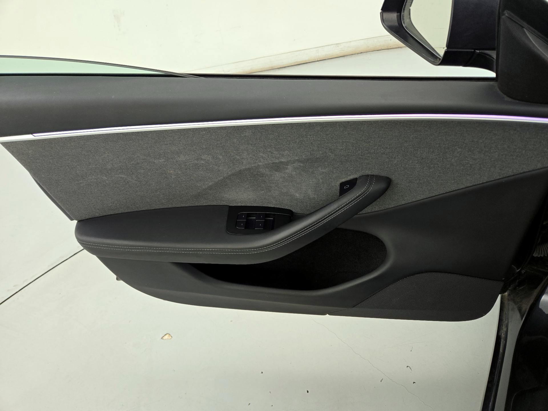 Thumbnail: 2024 Tesla Model 3 - 12