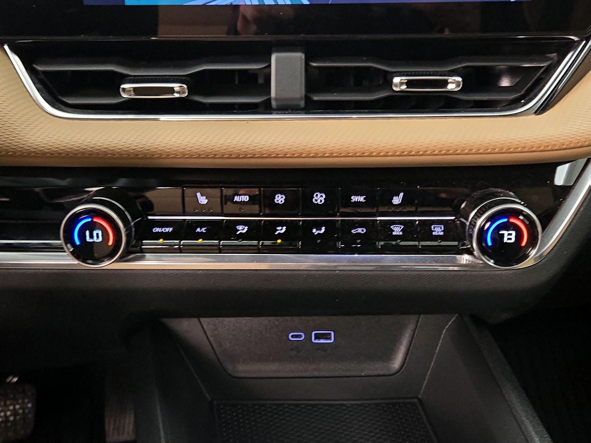 Thumbnail: 2026 Chevrolet Equinox - 17