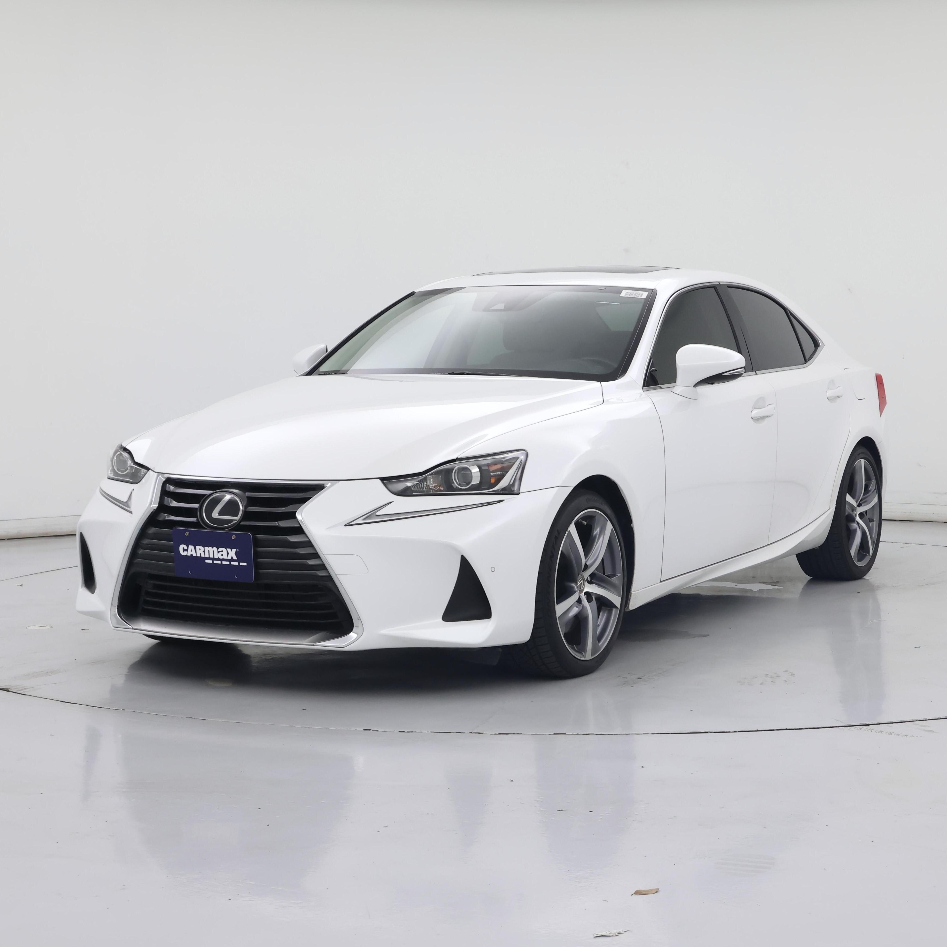 Thumbnail: 2017 Lexus IS - 4