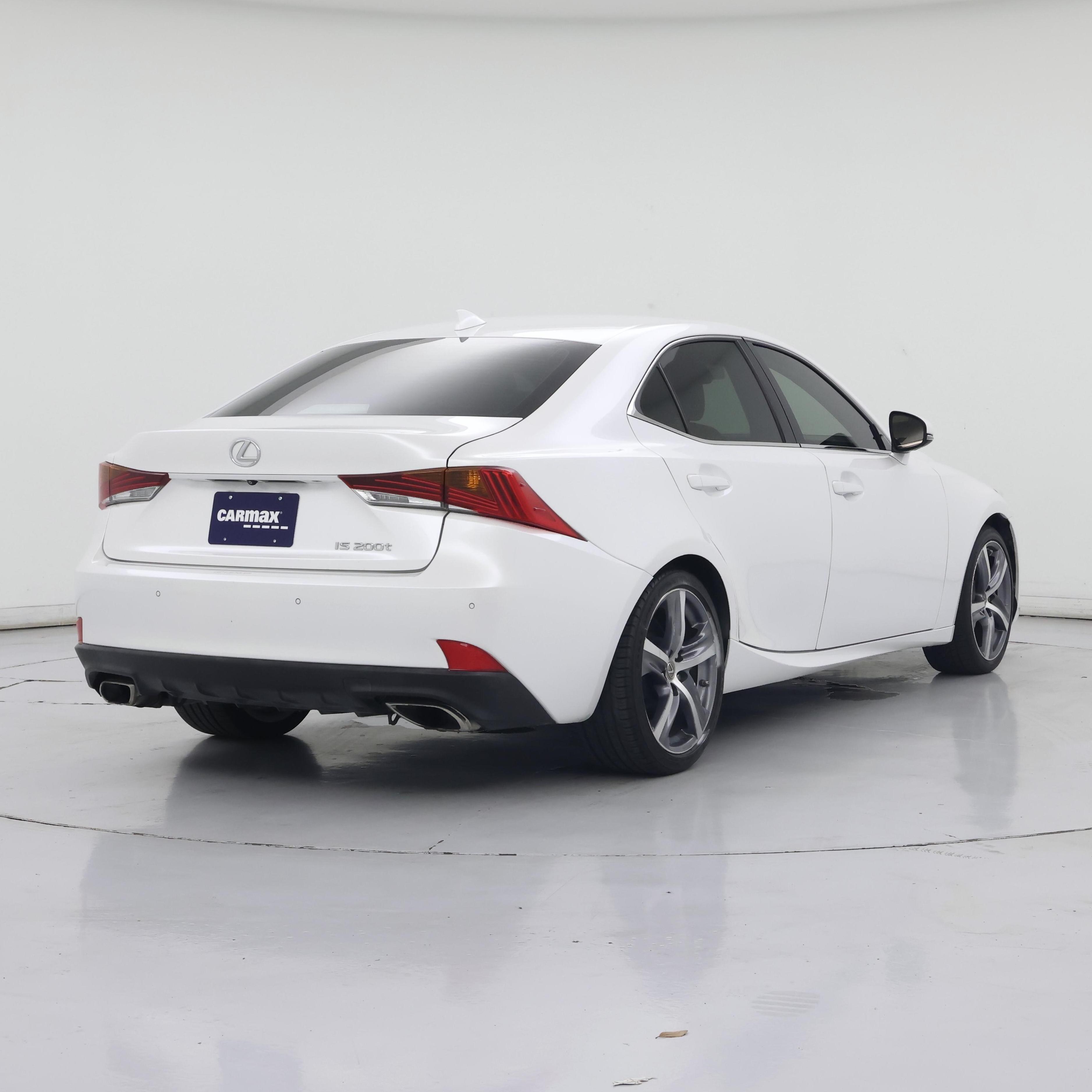 Thumbnail: 2017 Lexus IS - 8