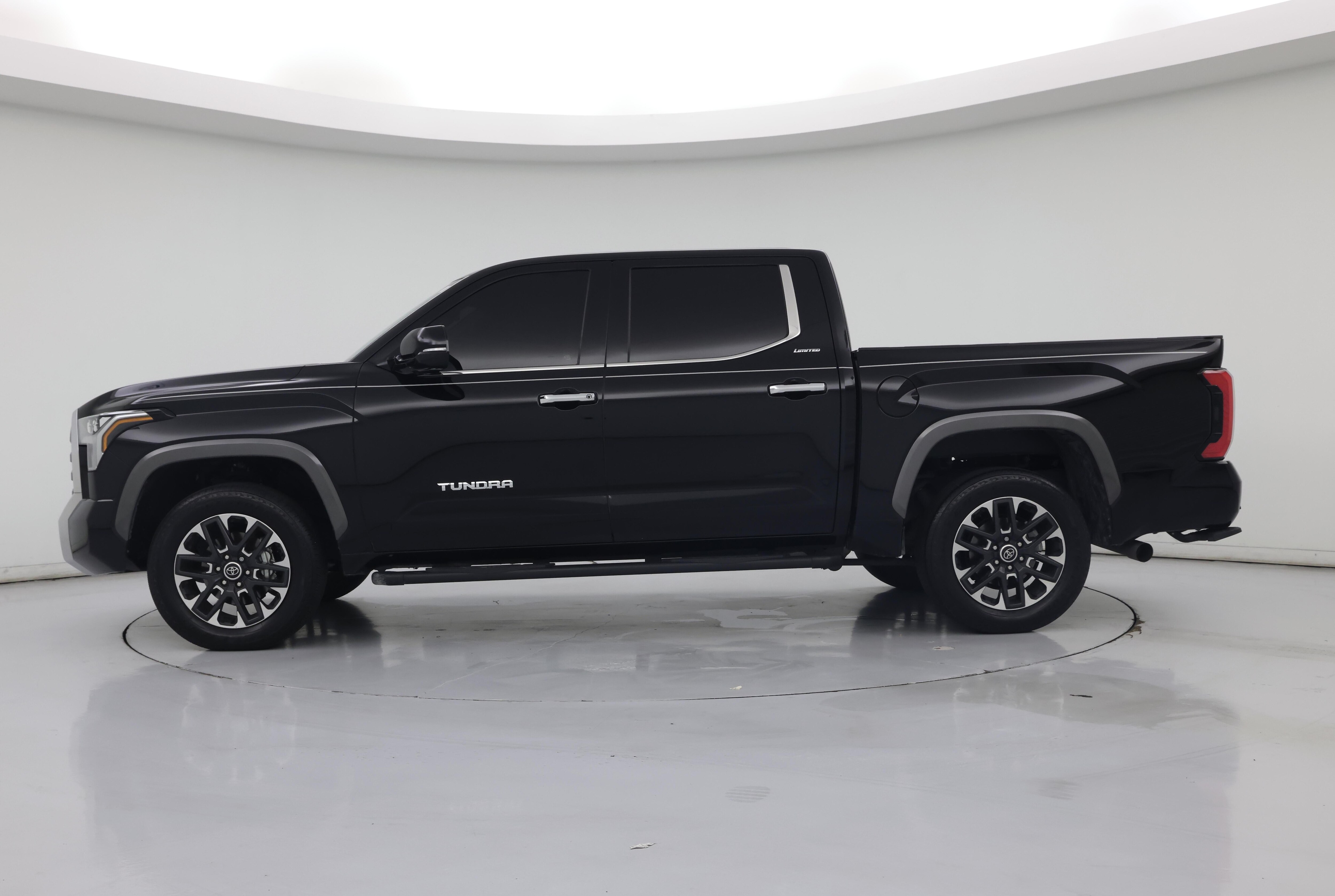 Thumbnail: 2024 Toyota Tundra - 3