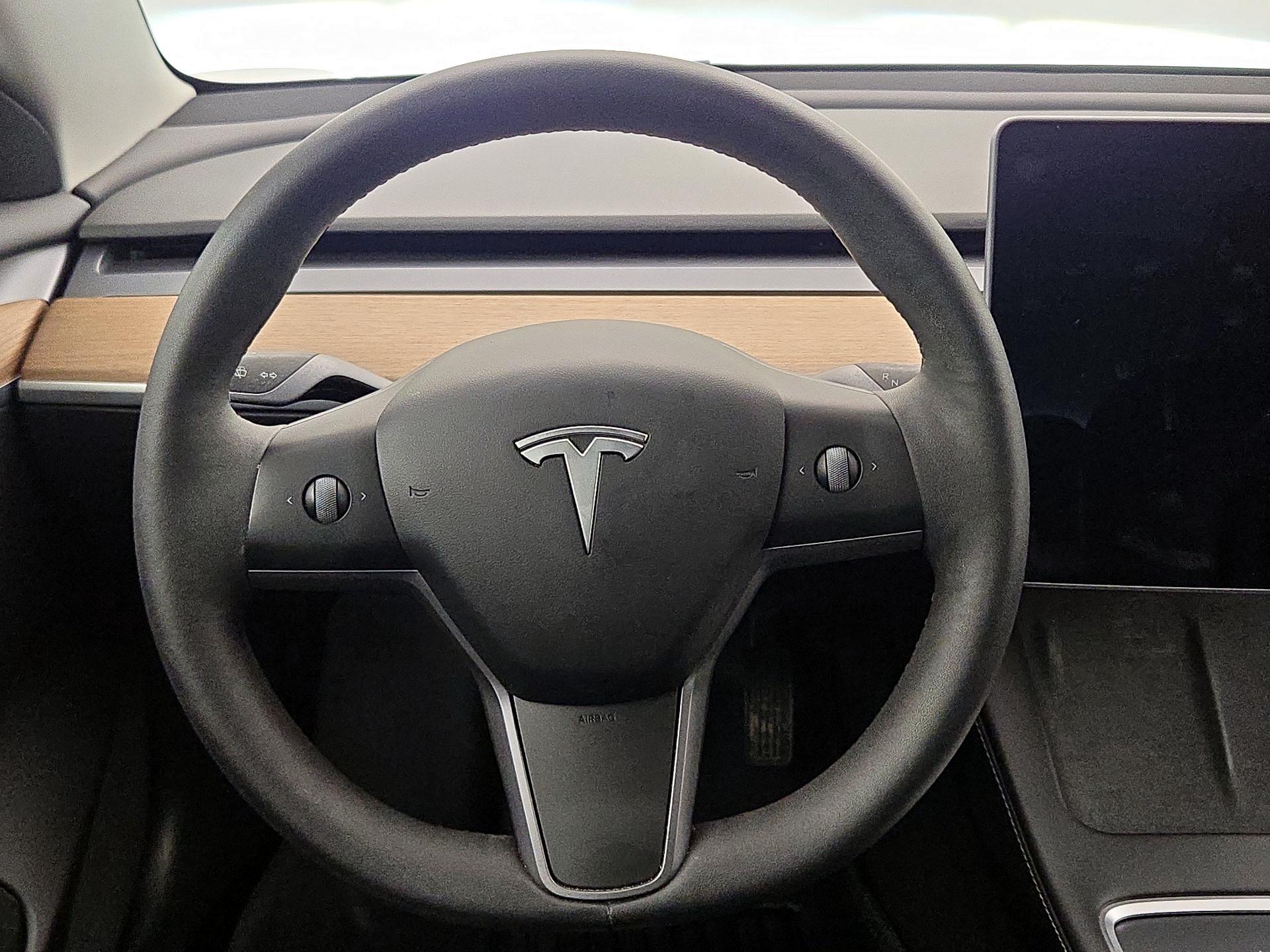 Thumbnail: 2022 Tesla Model 3 - 10